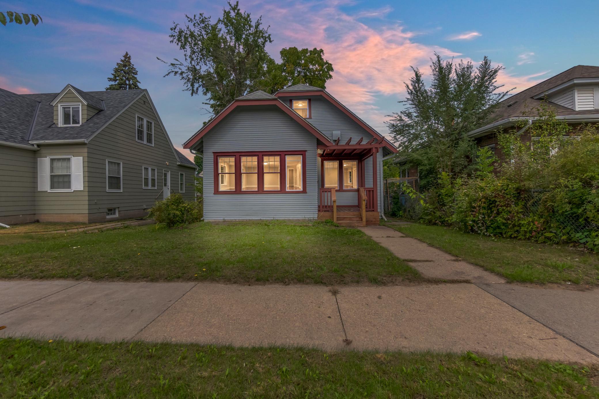 View of Single Family at 749 Geranium Avenue, Saint Paul - Mike Wilen | Minnesota Team Real Estate