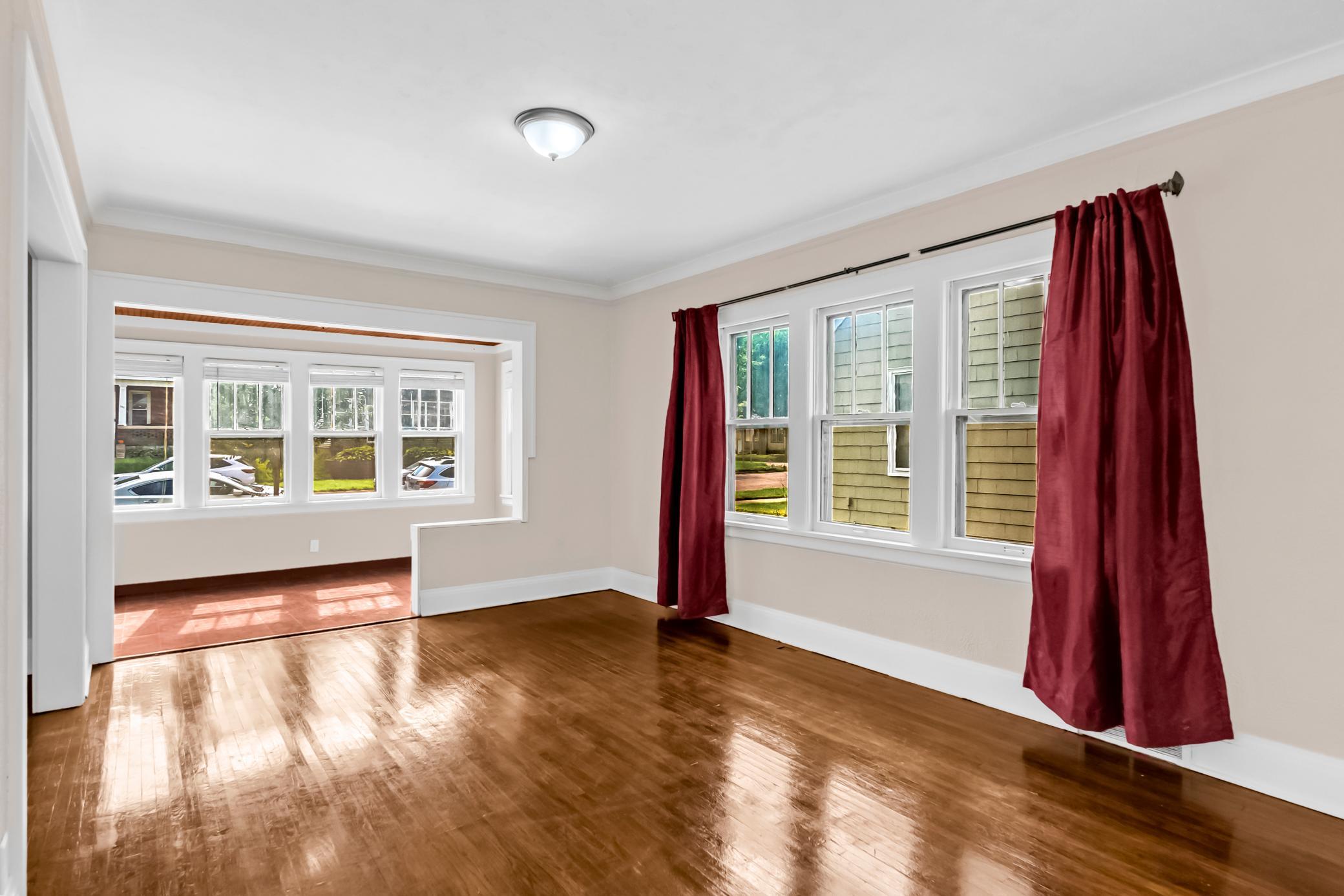 View of Residential at 749 Geranium Avenue, Saint Paul MN 55106, Saint Paul (14 of 38) - Mike Wilen | Minnesota Team Real Estate