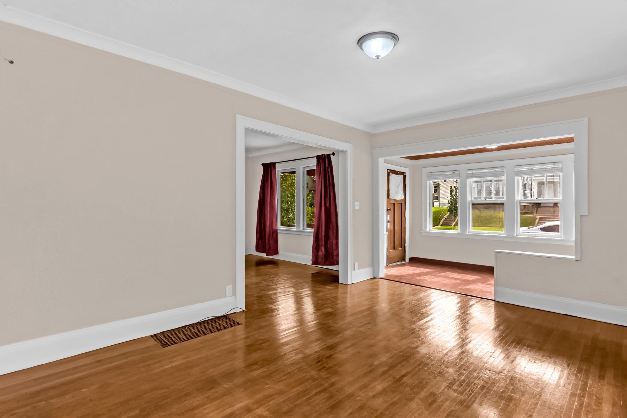 View of Residential at 749 Geranium Avenue, Saint Paul MN 55106, Saint Paul (17 of 38) - Mike Wilen | Minnesota Team Real Estate