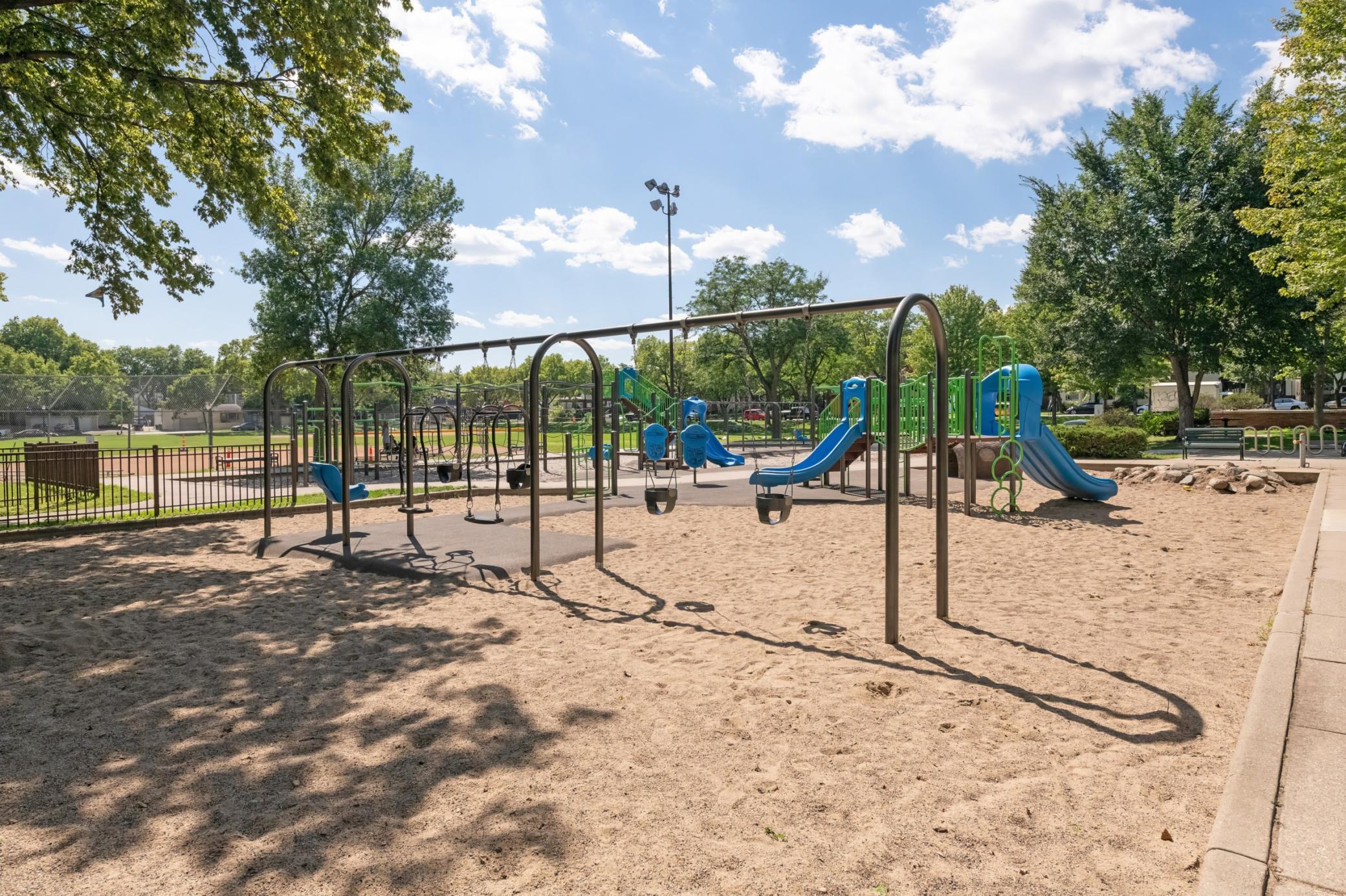 View of Residential at 207 34th Street, Minneapolis MN 55408, Minneapolis (45 of 56) - Mike Wilen | Minnesota Team Real Estate