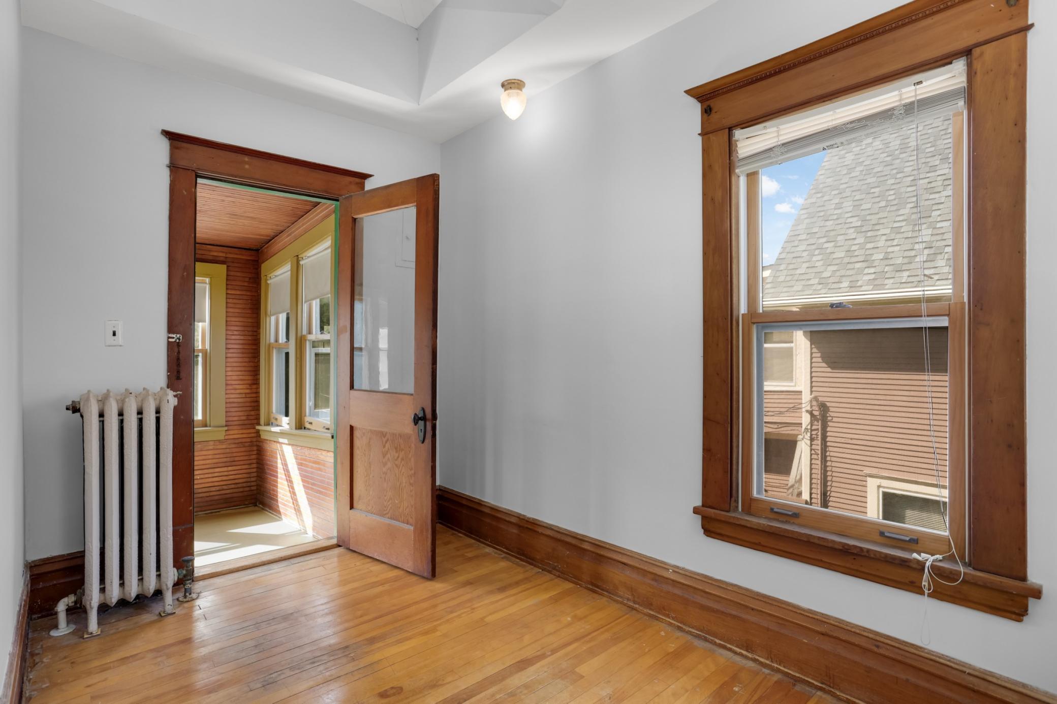 View of Residential at 207 34th Street, Minneapolis MN 55408, Minneapolis (28 of 56) - Mike Wilen | Minnesota Team Real Estate