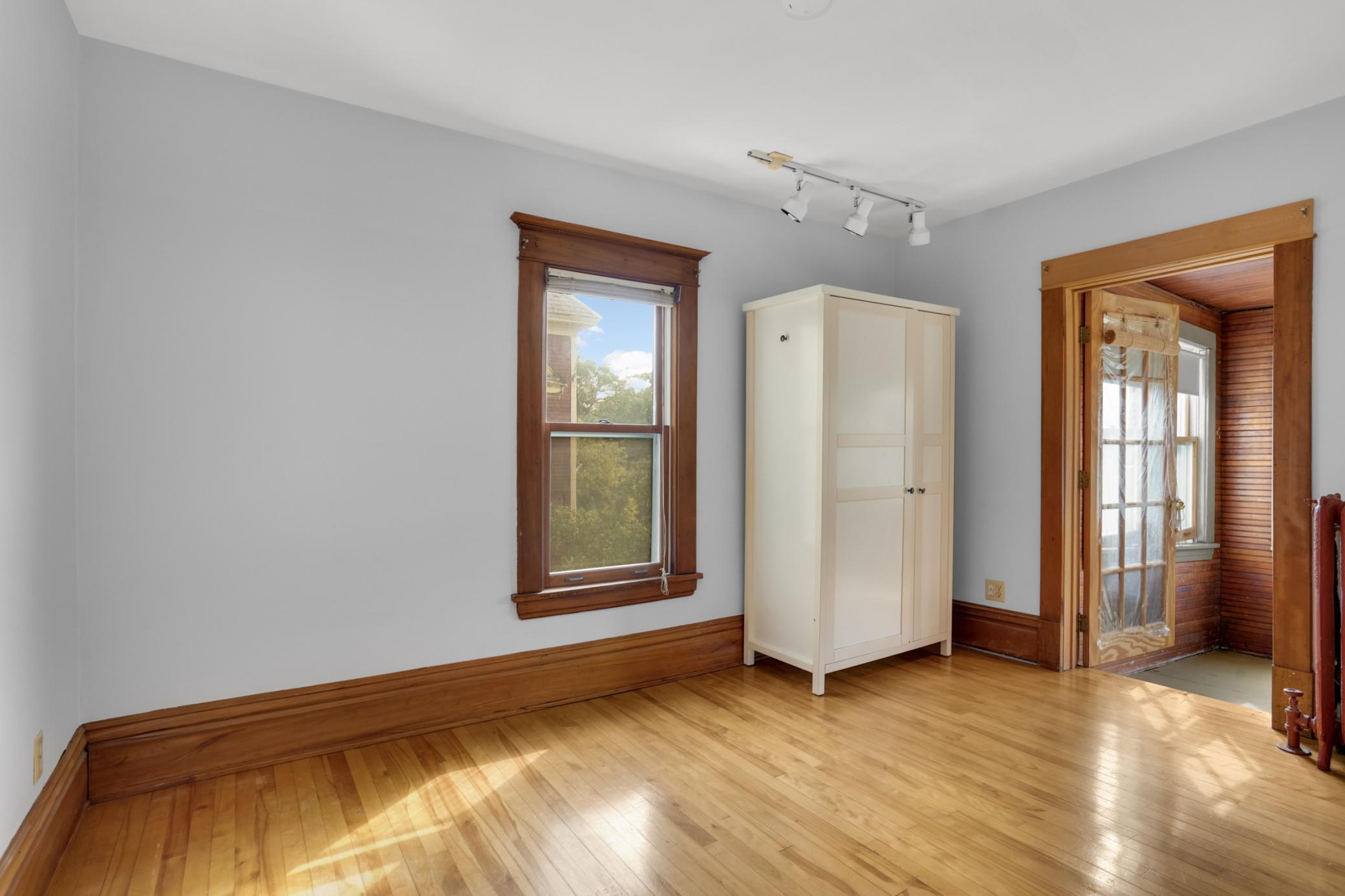 View of Residential at 207 34th Street, Minneapolis MN 55408, Minneapolis (25 of 56) - Mike Wilen | Minnesota Team Real Estate