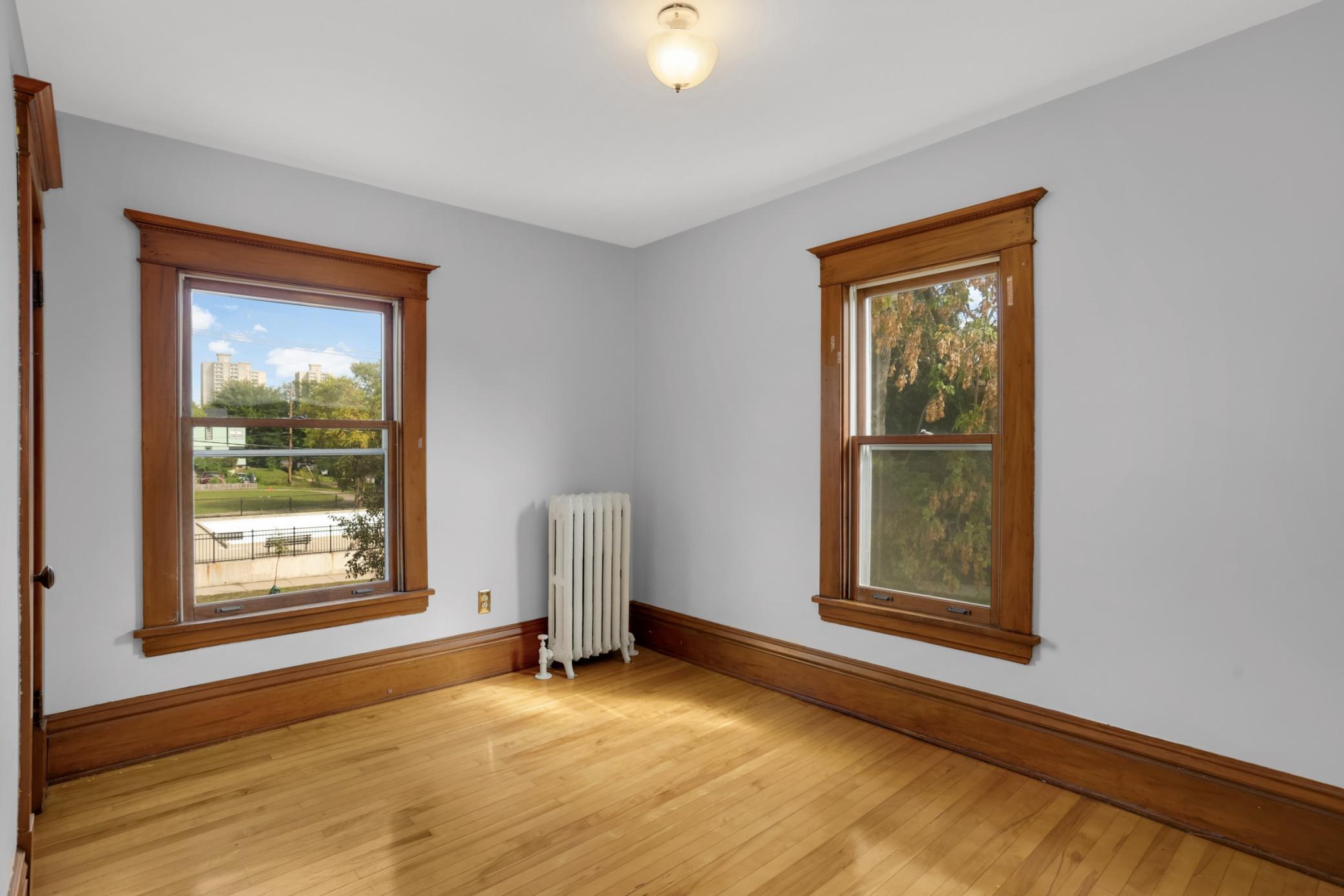 View of Residential at 207 34th Street, Minneapolis MN 55408, Minneapolis (23 of 56) - Mike Wilen | Minnesota Team Real Estate