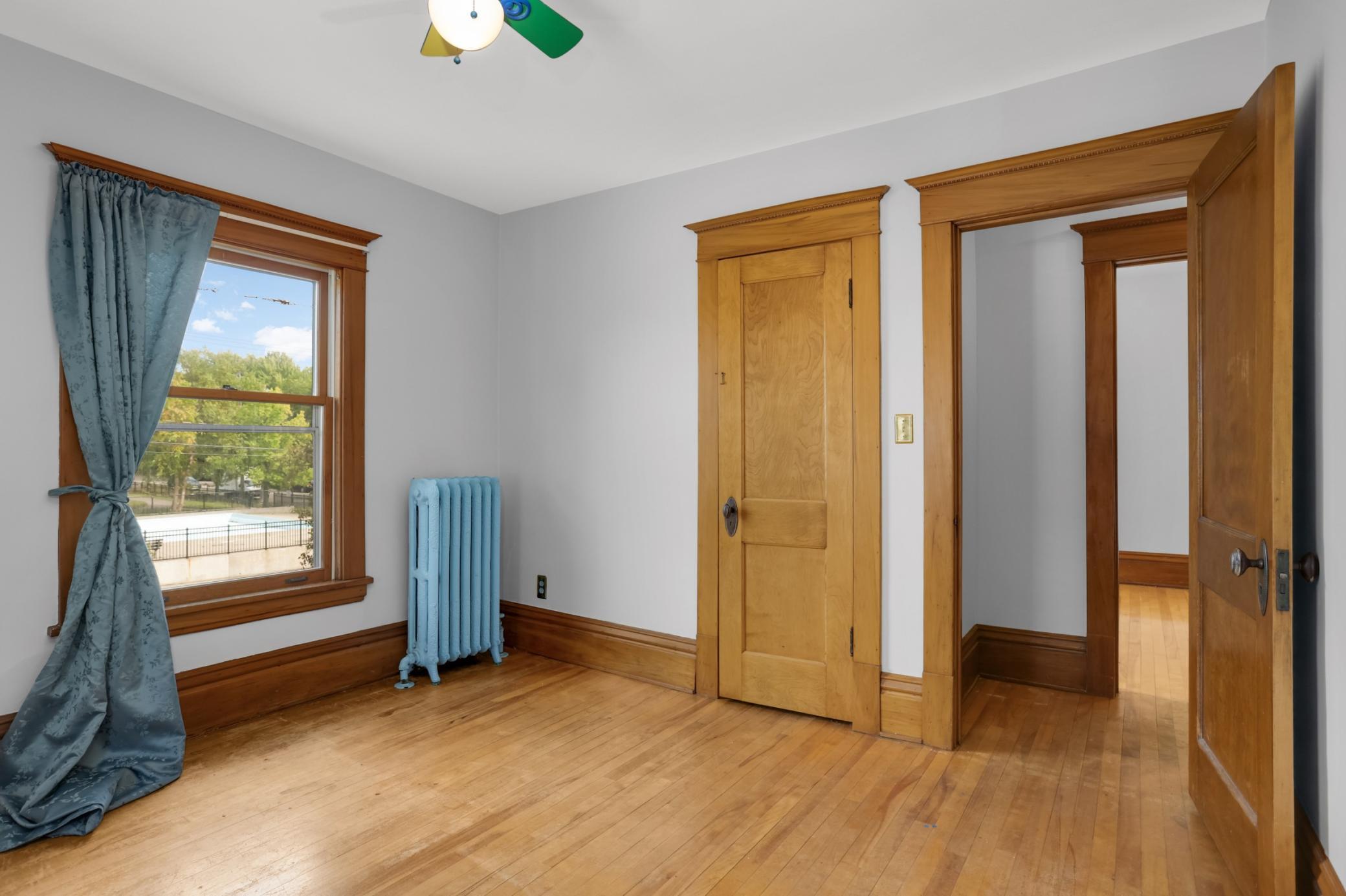 View of Residential at 207 34th Street, Minneapolis MN 55408, Minneapolis (22 of 56) - Mike Wilen | Minnesota Team Real Estate