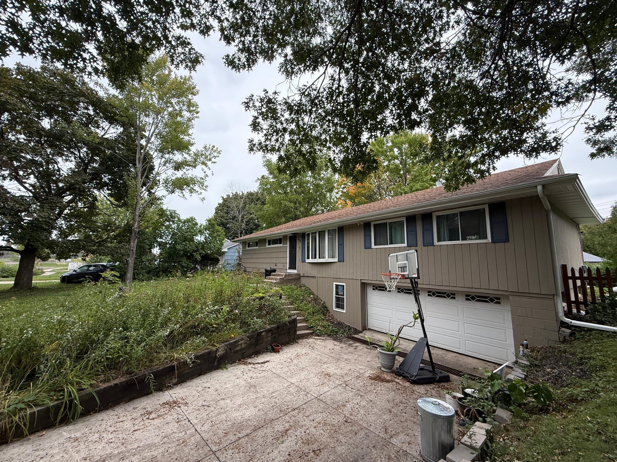 View of Single Family at 814 Meyer Street, Maplewood - Mike Wilen | Minnesota Team Real Estate