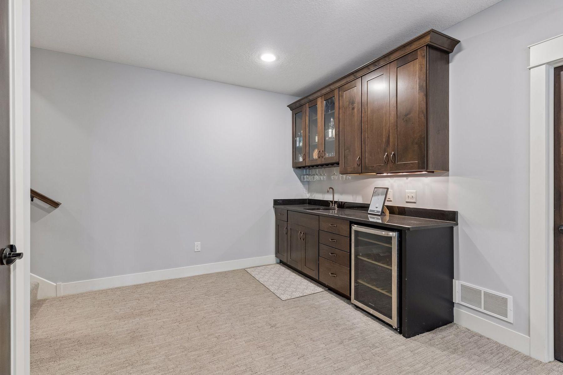 View of Residential at 4716 Fairhills Road, Minnetonka MN 55345, Minnetonka (61 of 79) - Mike Wilen | Minnesota Team Real Estate