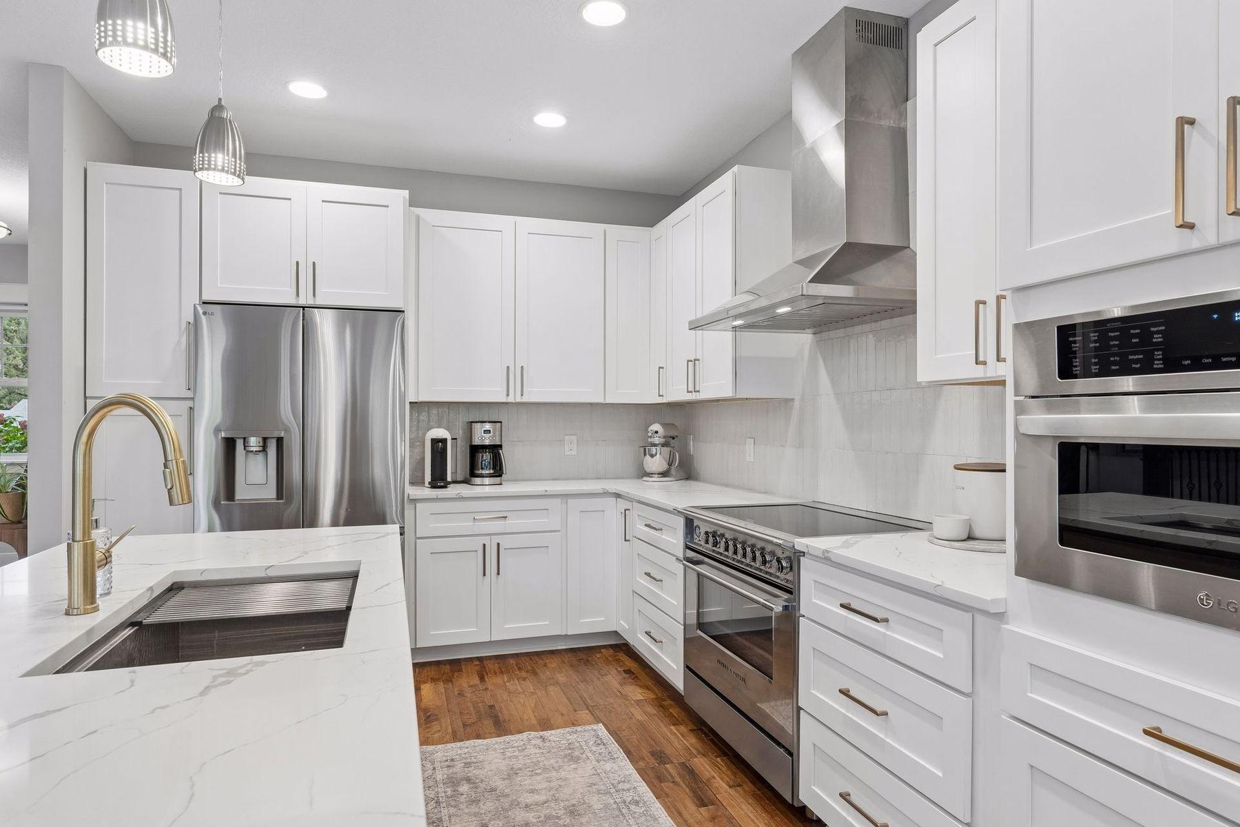 View of Residential at 4716 Fairhills Road, Minnetonka MN 55345, Minnetonka (10 of 79) - Mike Wilen | Minnesota Team Real Estate