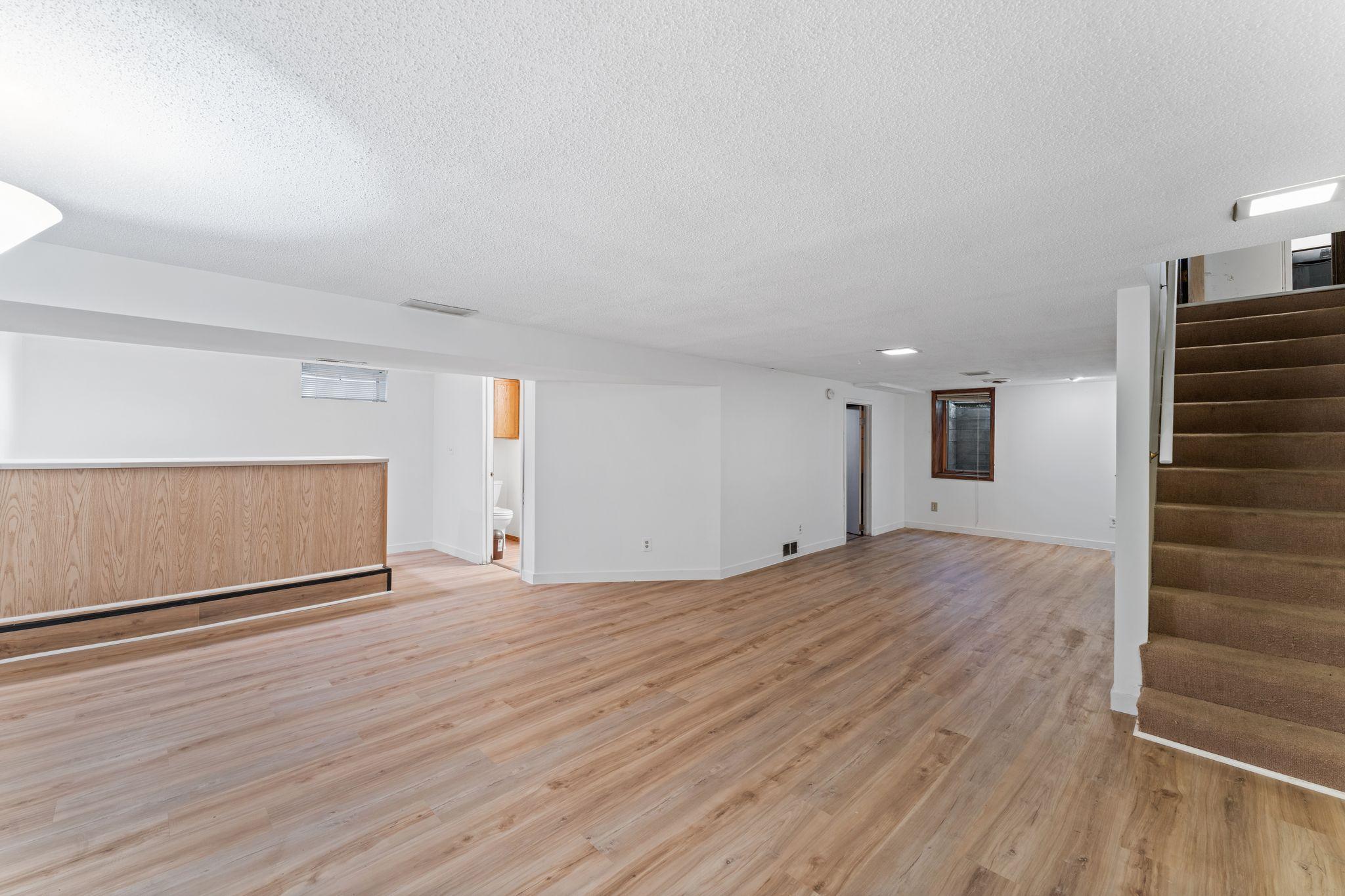 View of Residential Income at 441 Skillman Avenue, Maplewood MN 55117, Maplewood (25 of 30) - Mike Wilen | Minnesota Team Real Estate