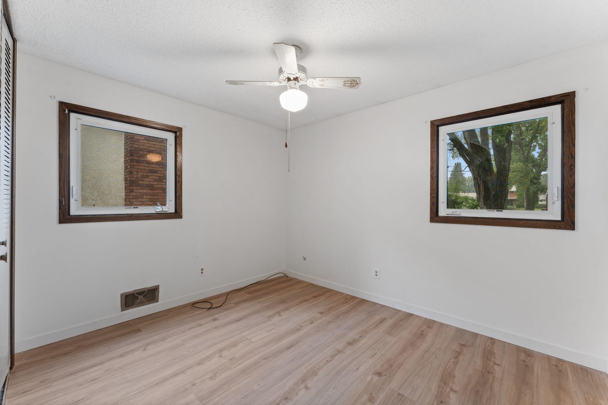 View of Residential Income at 441 Skillman Avenue, Maplewood MN 55117, Maplewood (18 of 30) - Mike Wilen | Minnesota Team Real Estate