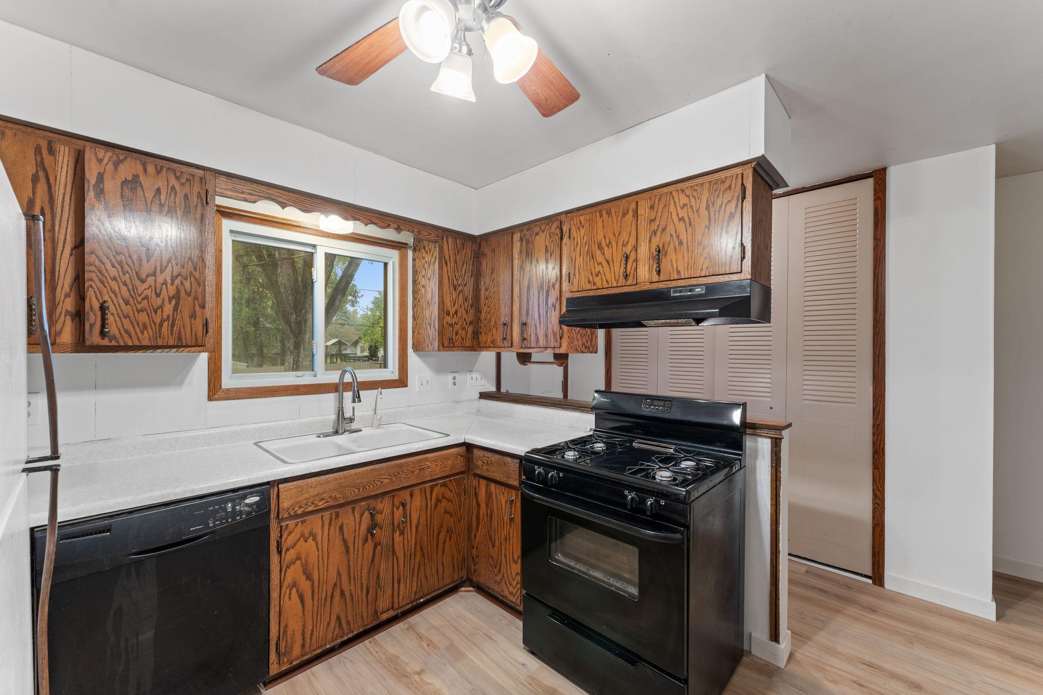 View of Residential Income at 441 Skillman Avenue, Maplewood MN 55117, Maplewood (12 of 30) - Mike Wilen | Minnesota Team Real Estate