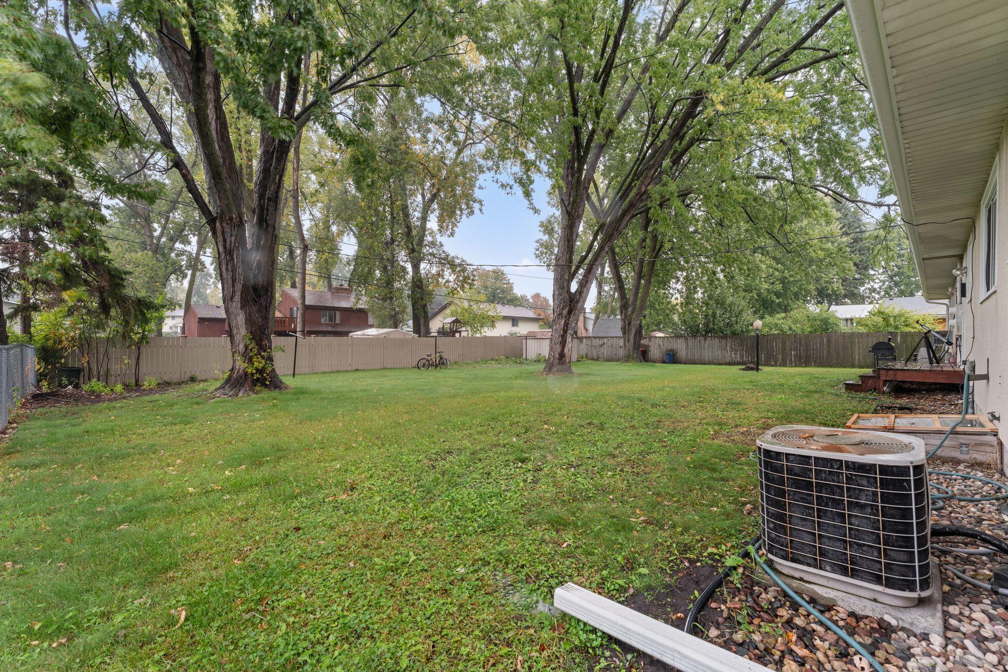 View of Residential Income at 441 Skillman Avenue, Maplewood MN 55117, Maplewood (9 of 30) - Mike Wilen | Minnesota Team Real Estate