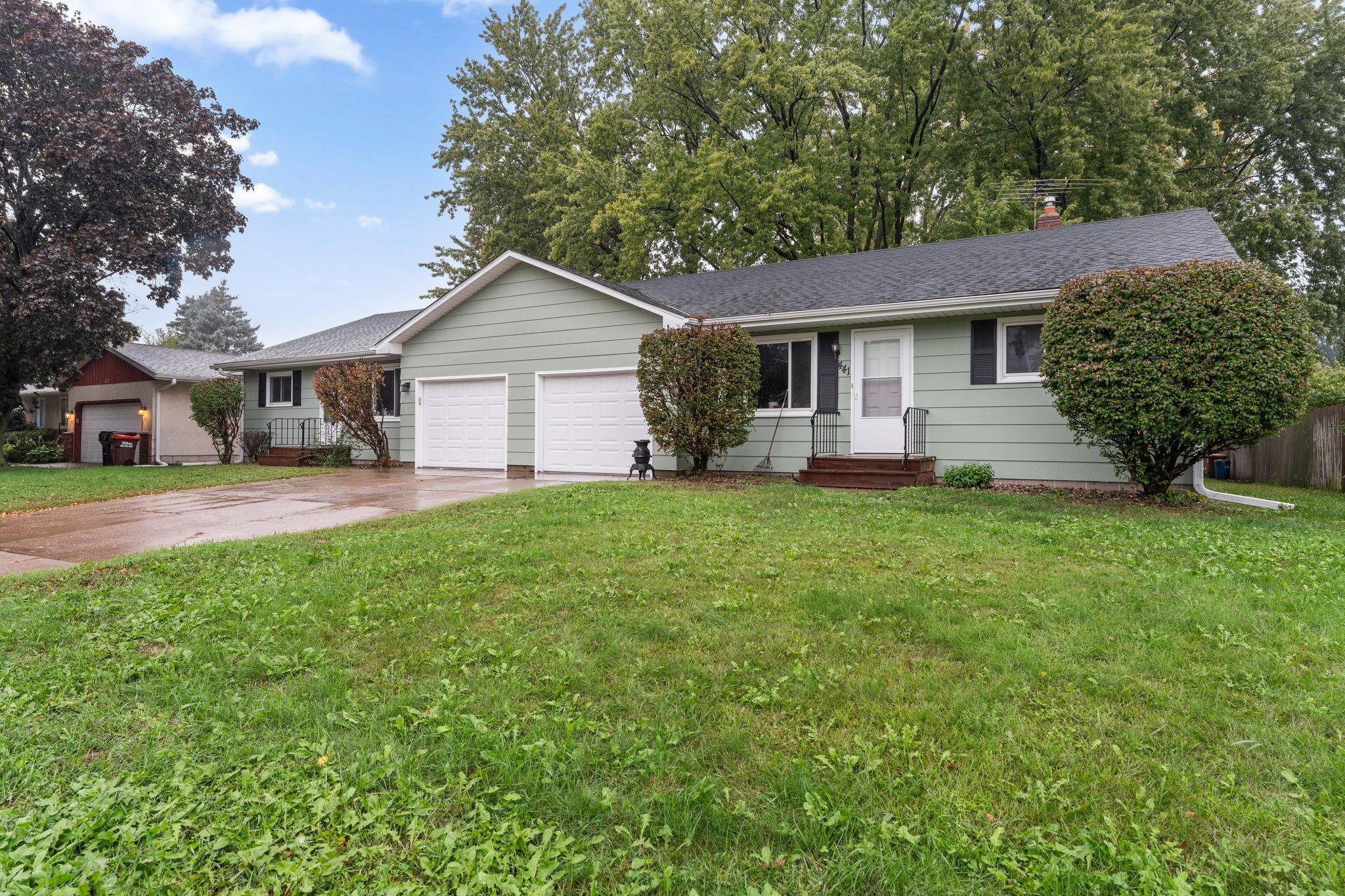 View of Residential Income at 441 Skillman Avenue, Maplewood MN 55117, Maplewood (5 of 30) - Mike Wilen | Minnesota Team Real Estate