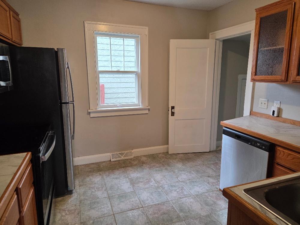 View of Residential at 3947 Unity Avenue, Robbinsdale MN 55422, Robbinsdale (11 of 23) - Mike Wilen | Minnesota Team Real Estate