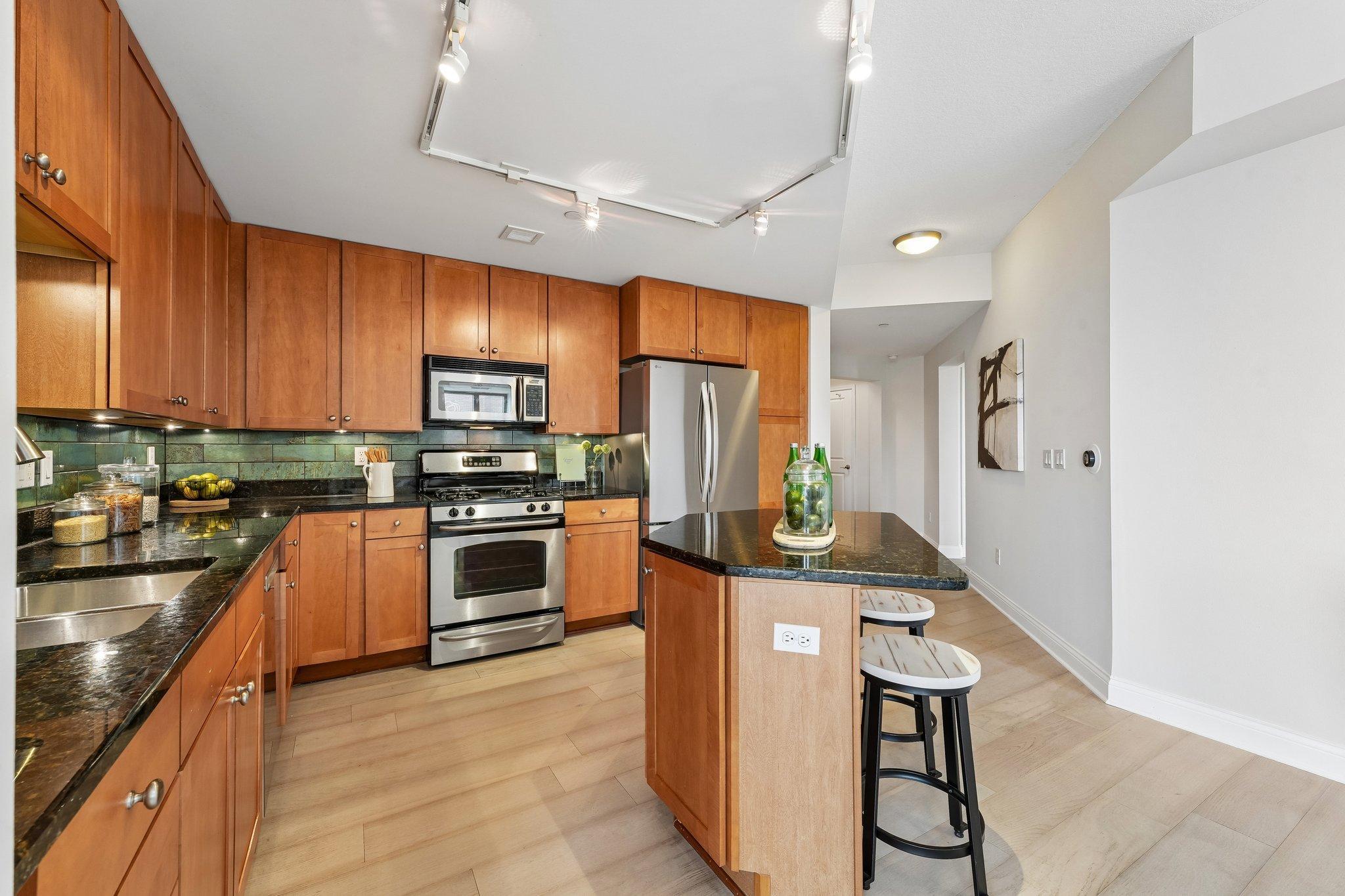 View of Residential at 100 3rd Avenue #504, Minneapolis MN 55401, Minneapolis (12 of 61) - Mike Wilen | Minnesota Team Real Estate
