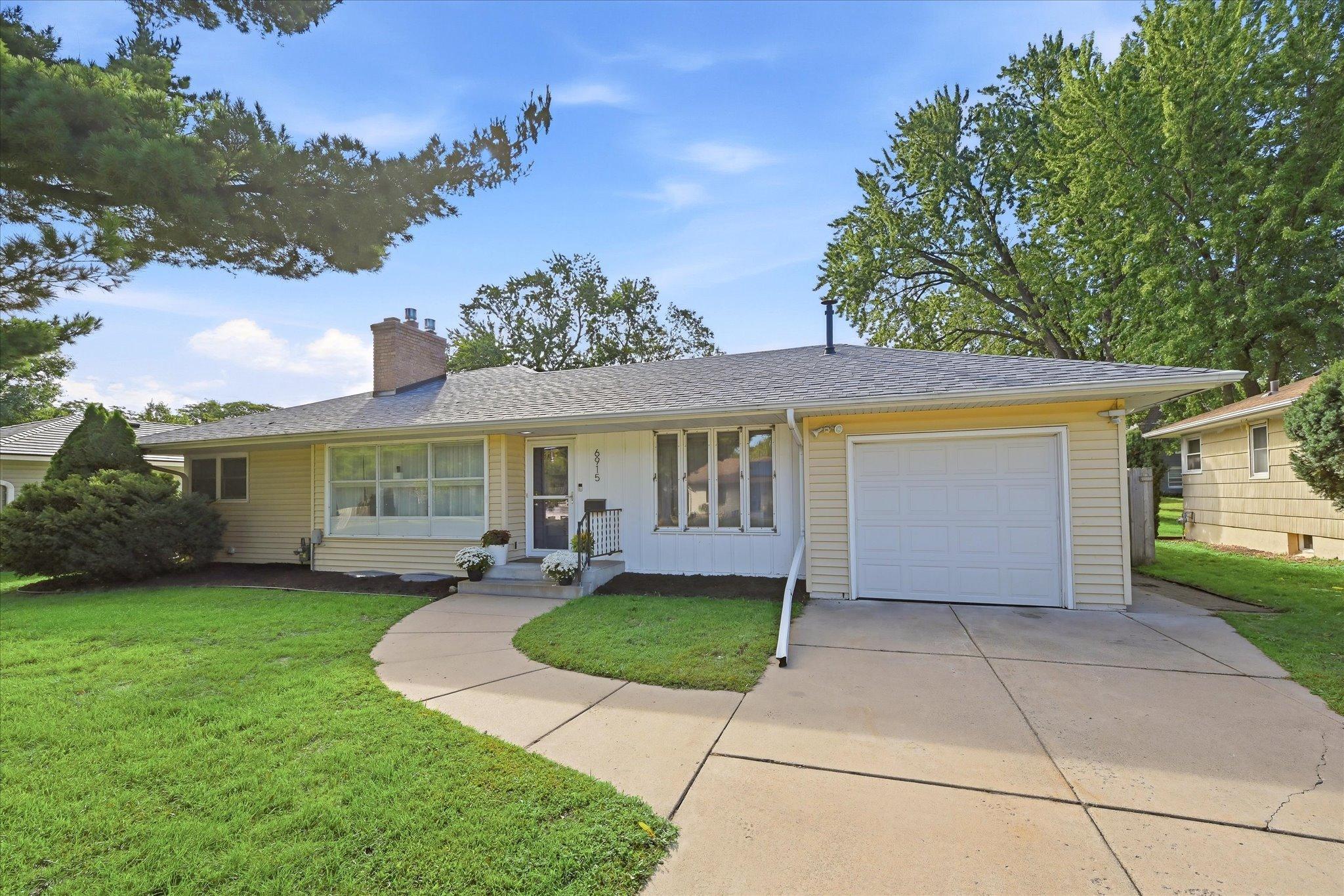 View of Single Family at 6915 23rd Street, Saint Louis Park - Mike Wilen | Minnesota Team Real Estate