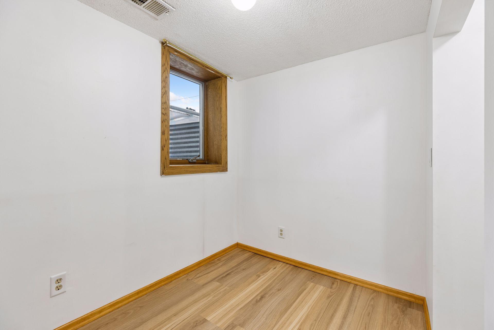 View of Residential at 3225 Florida Avenue, Saint Louis Park MN 55426, Saint Louis Park (26 of 49) - Mike Wilen | Minnesota Team Real Estate