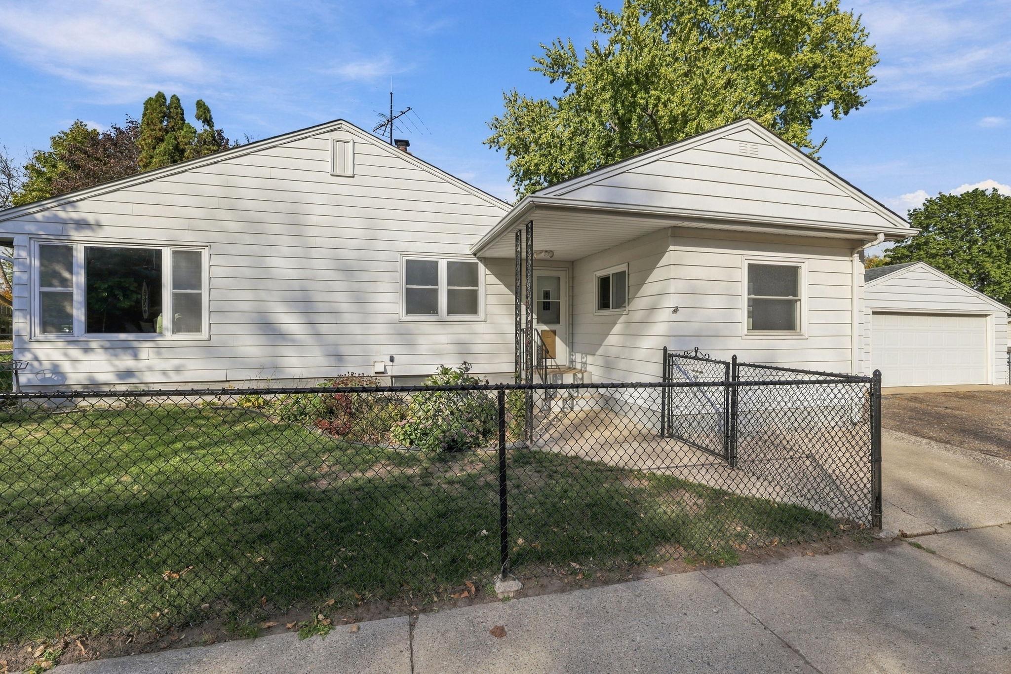 View of Residential at 1114 Harmon Avenue, West Saint Paul MN 55118, West Saint Paul (2 of 15) - Mike Wilen | Minnesota Team Real Estate