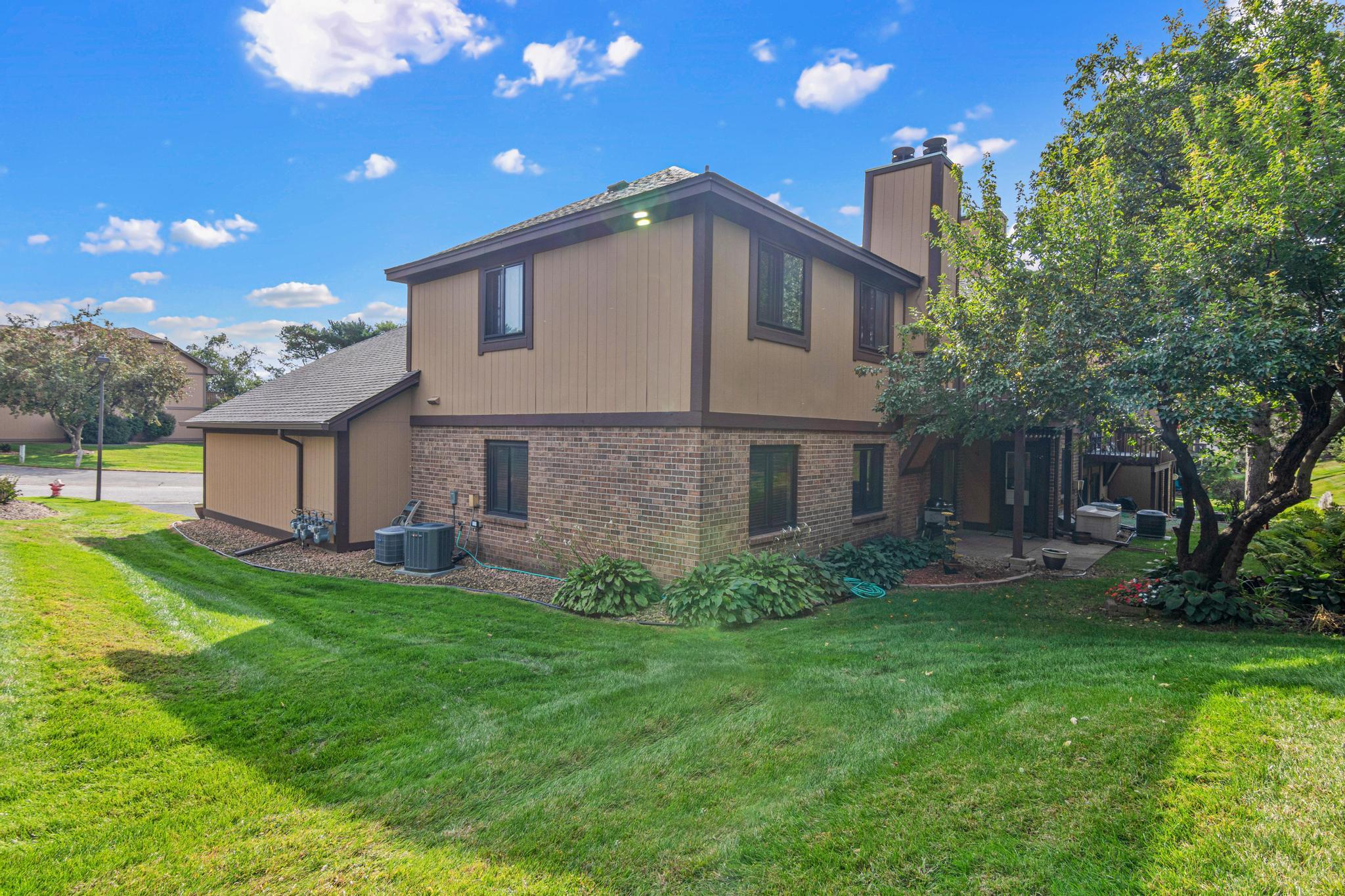 View of Residential at 5229 Balmoral Lane, Bloomington MN 55437, Bloomington (4 of 28) - Mike Wilen | Minnesota Team Real Estate