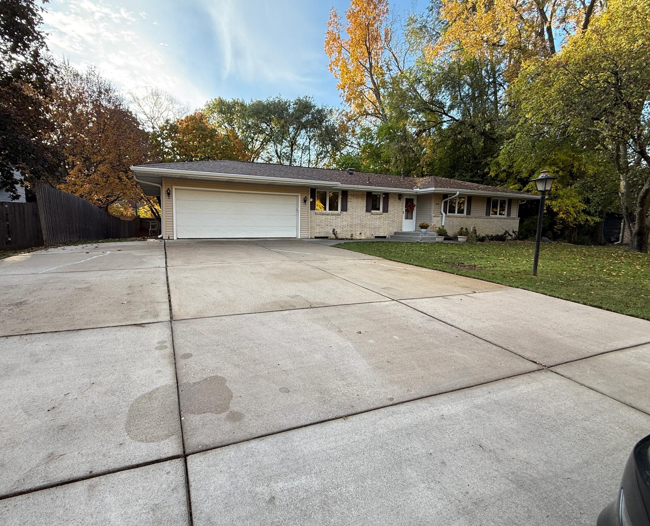 View of Residential at 6447 Westchester Circle, Golden Valley MN 55427, Golden Valley (4 of 56) - Mike Wilen | Minnesota Team Real Estate
