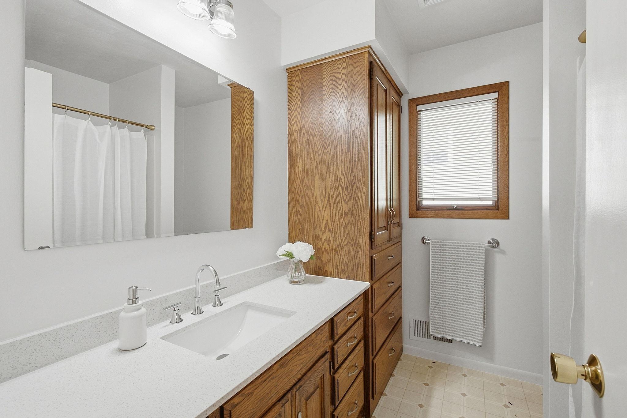 View of Residential at 1004 Prairie Street, Belle Plaine MN 56011, Belle Plaine (13 of 26) - Mike Wilen | Minnesota Team Real Estate
