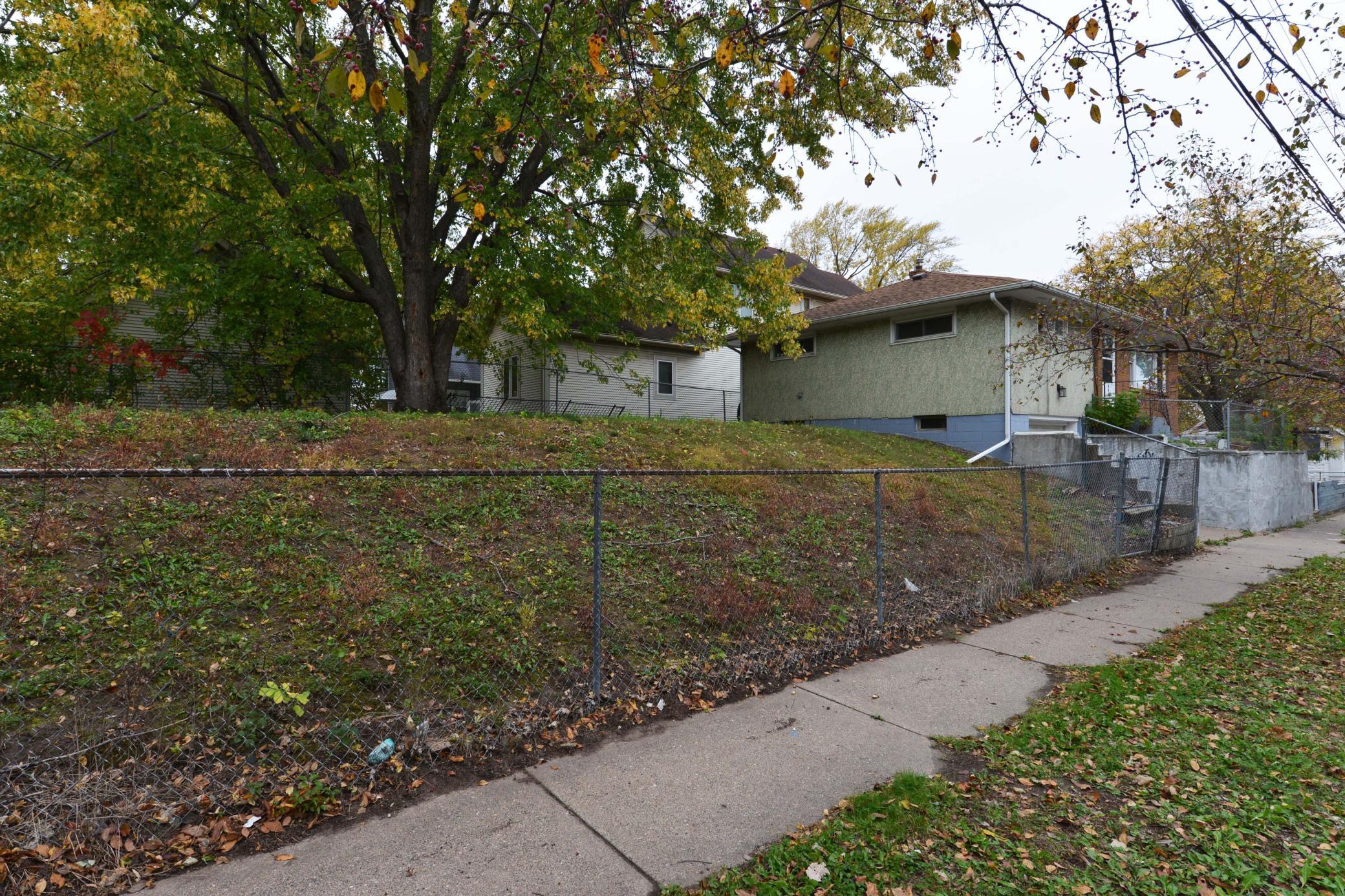 View of Residential at 215 Maple Street, Saint Paul MN 55106, Saint Paul (26 of 29) - Mike Wilen | Minnesota Team Real Estate