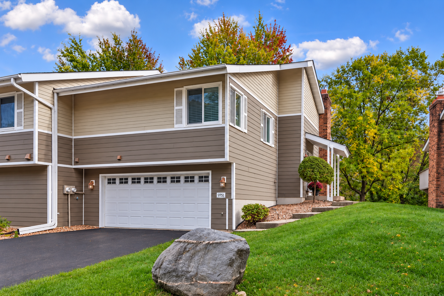 View of Residential at 9751 Brighton Lane, Eden Prairie MN 55347, Eden Prairie (16 of 24) - Mike Wilen | Minnesota Team Real Estate