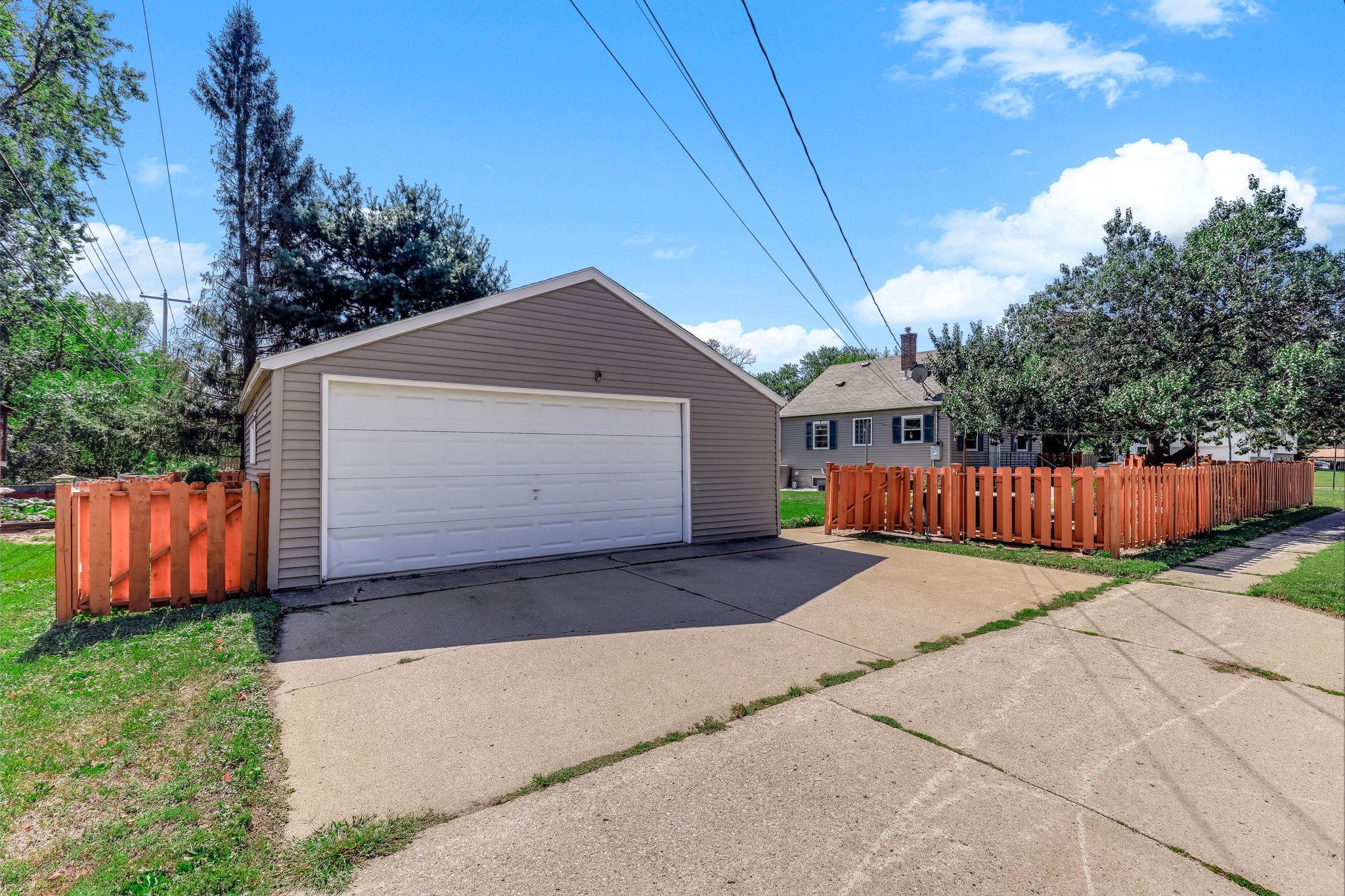 View of Residential at 8201 Stevens Avenue, Bloomington MN 55420, Bloomington (37 of 38) - Mike Wilen | Minnesota Team Real Estate