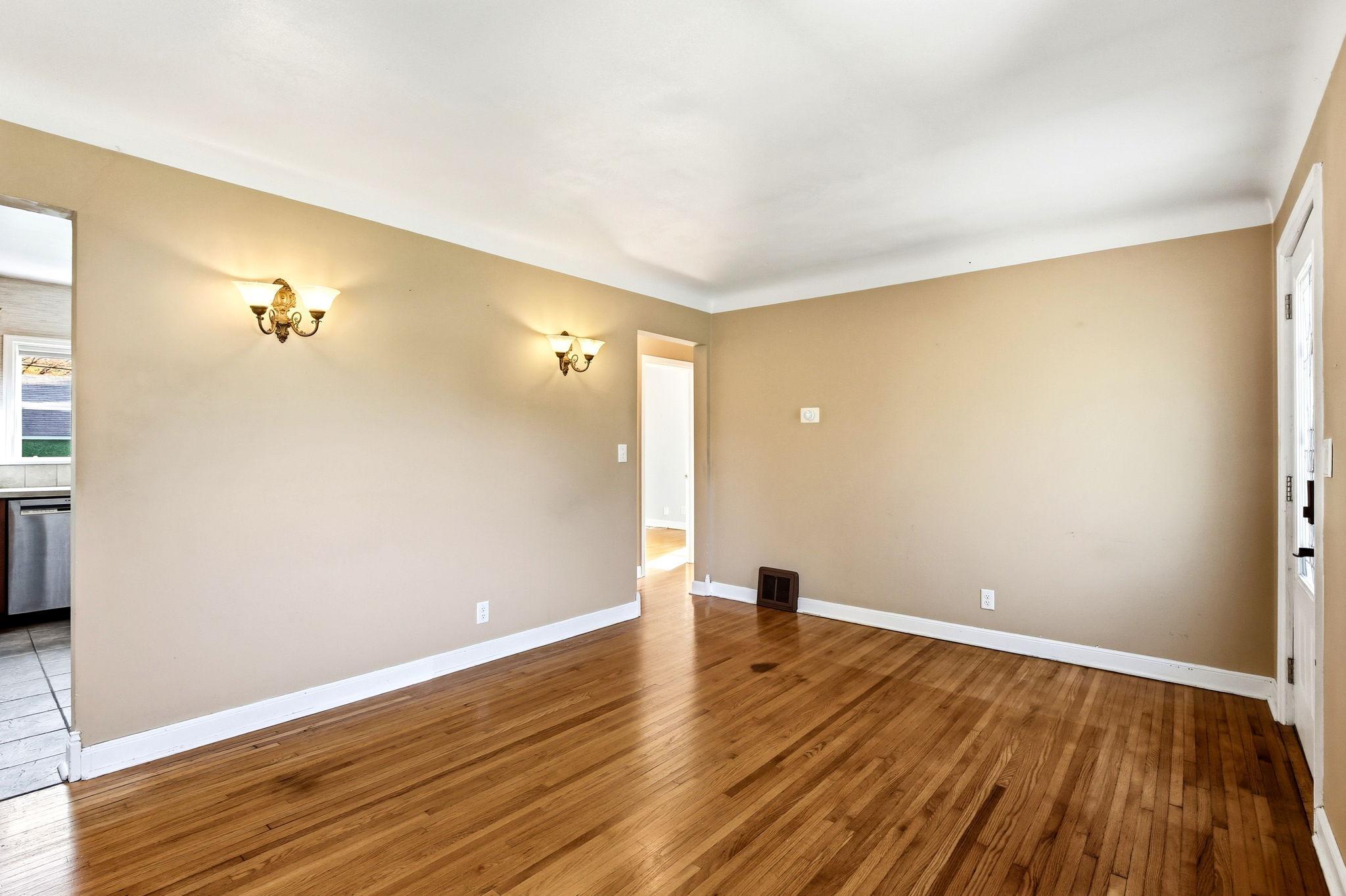 View of Residential at 8201 Stevens Avenue, Bloomington MN 55420, Bloomington (3 of 38) - Mike Wilen | Minnesota Team Real Estate