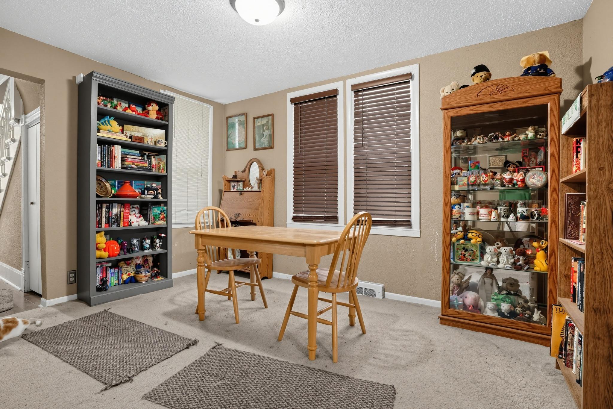 View of Residential at 872 Lawson Avenue, Saint Paul MN 55106, Saint Paul (5 of 18) - Mike Wilen | Minnesota Team Real Estate