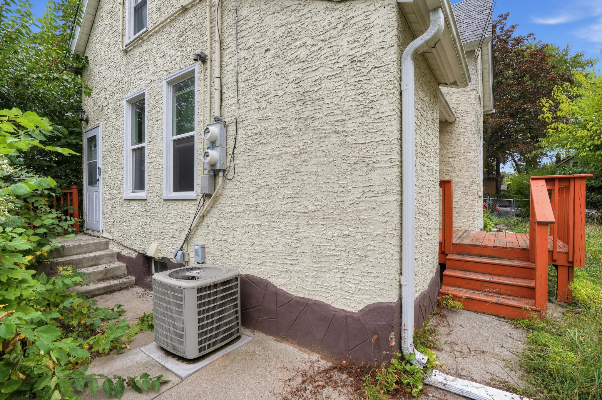 View of Residential at 872 Lawson Avenue, Saint Paul MN 55106, Saint Paul (16 of 18) - Mike Wilen | Minnesota Team Real Estate