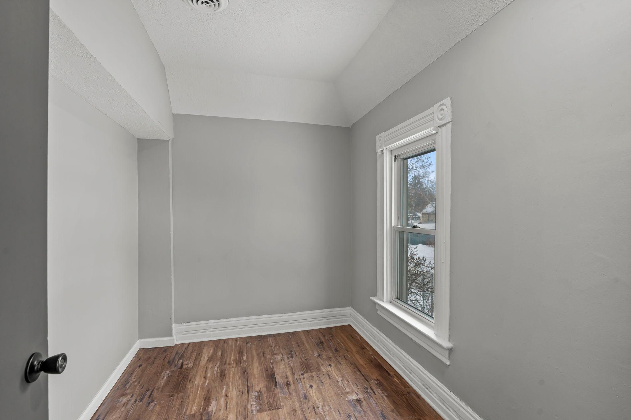 View of Residential Income at 275 Western Avenue, Saint Paul MN 55102, Saint Paul (42 of 55) - Mike Wilen | Minnesota Team Real Estate