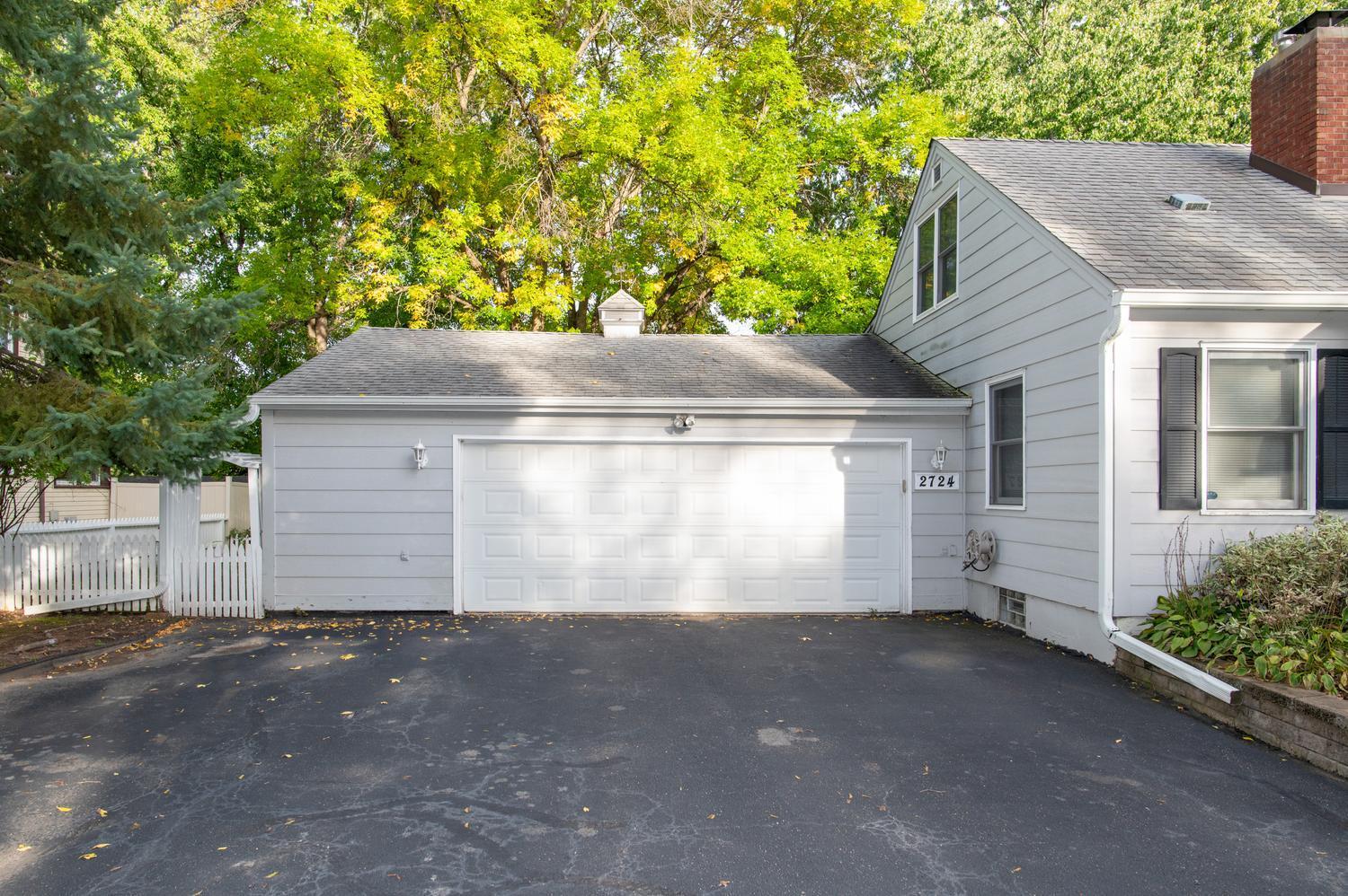 View of Residential at 2724 France Avenue, Robbinsdale MN 55422, Robbinsdale (11 of 40) - Mike Wilen | Minnesota Team Real Estate
