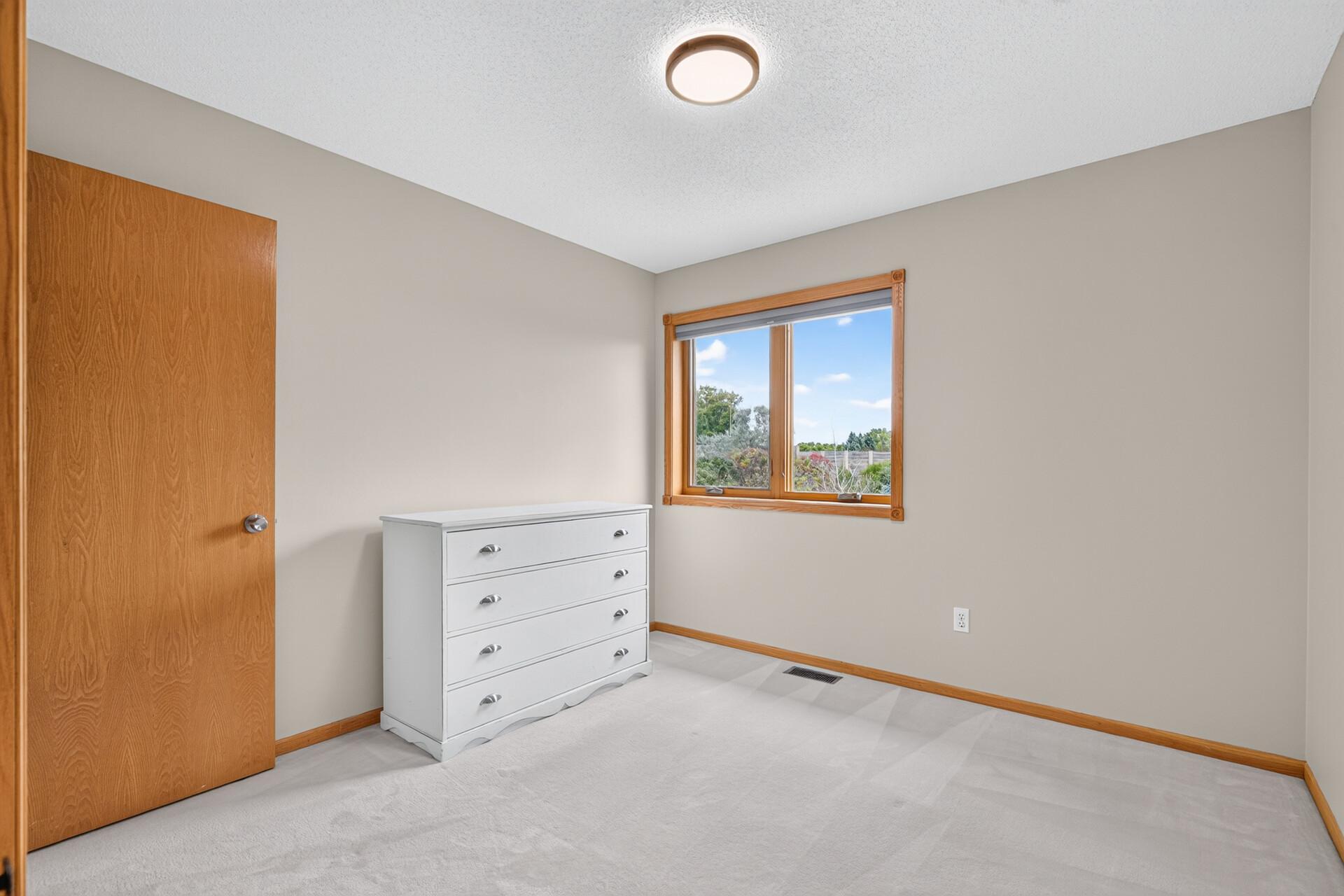 View of Residential at 6585 Promontory Drive, Eden Prairie MN 55346, Eden Prairie (34 of 46) - Mike Wilen | Minnesota Team Real Estate