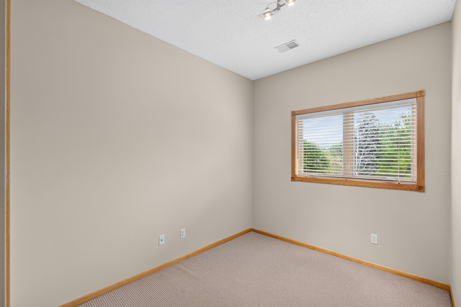 View of Residential at 6585 Promontory Drive, Eden Prairie MN 55346, Eden Prairie (21 of 46) - Mike Wilen | Minnesota Team Real Estate