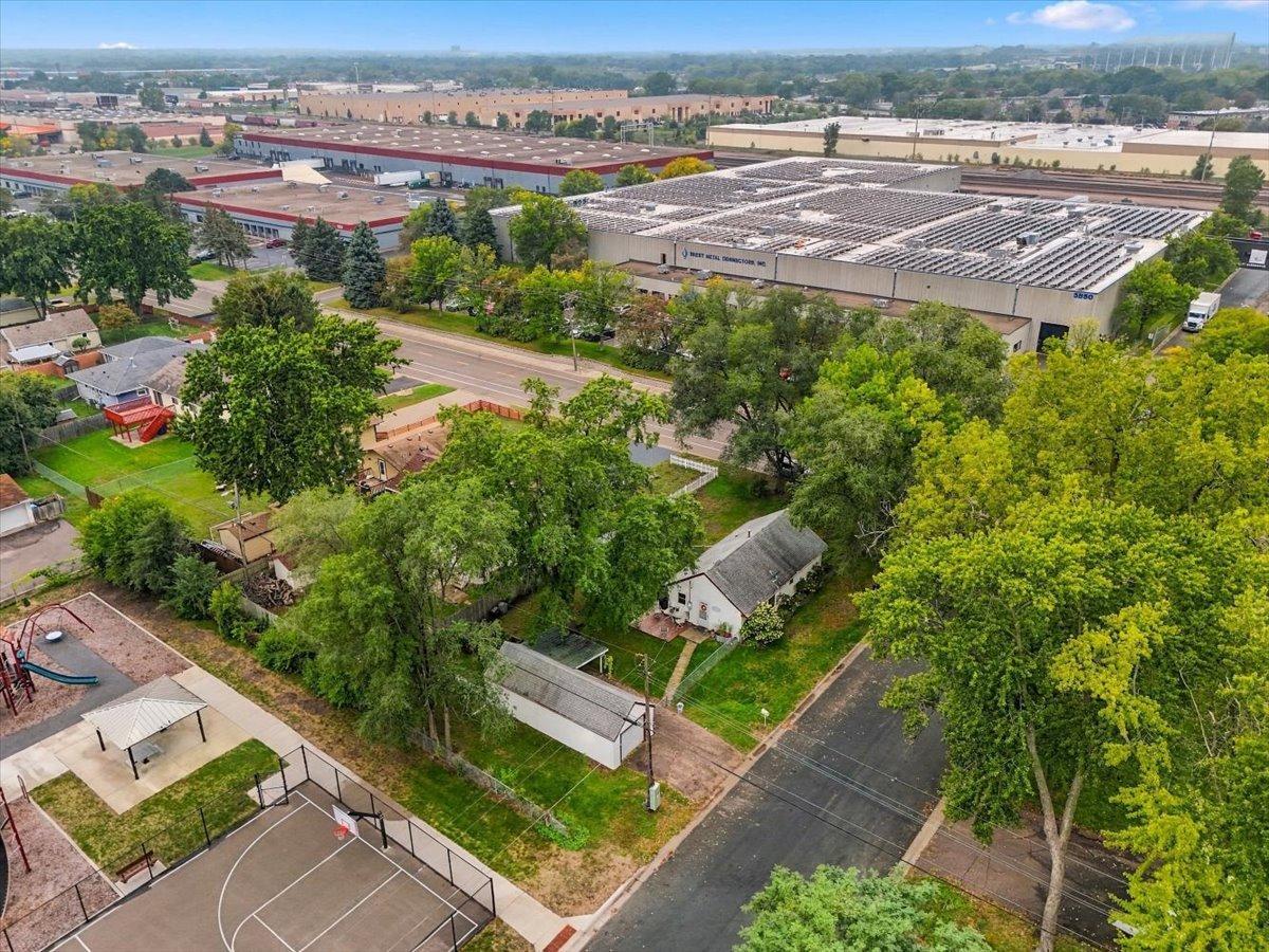 View of Residential at 5861 Main Street, Fridley MN 55432, Fridley (24 of 27) - Mike Wilen | Minnesota Team Real Estate