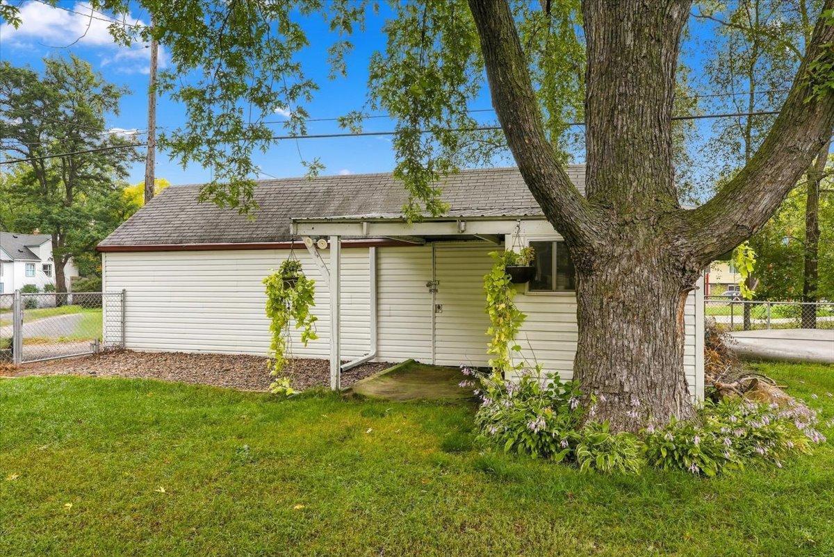 View of Residential at 5861 Main Street, Fridley MN 55432, Fridley (23 of 27) - Mike Wilen | Minnesota Team Real Estate