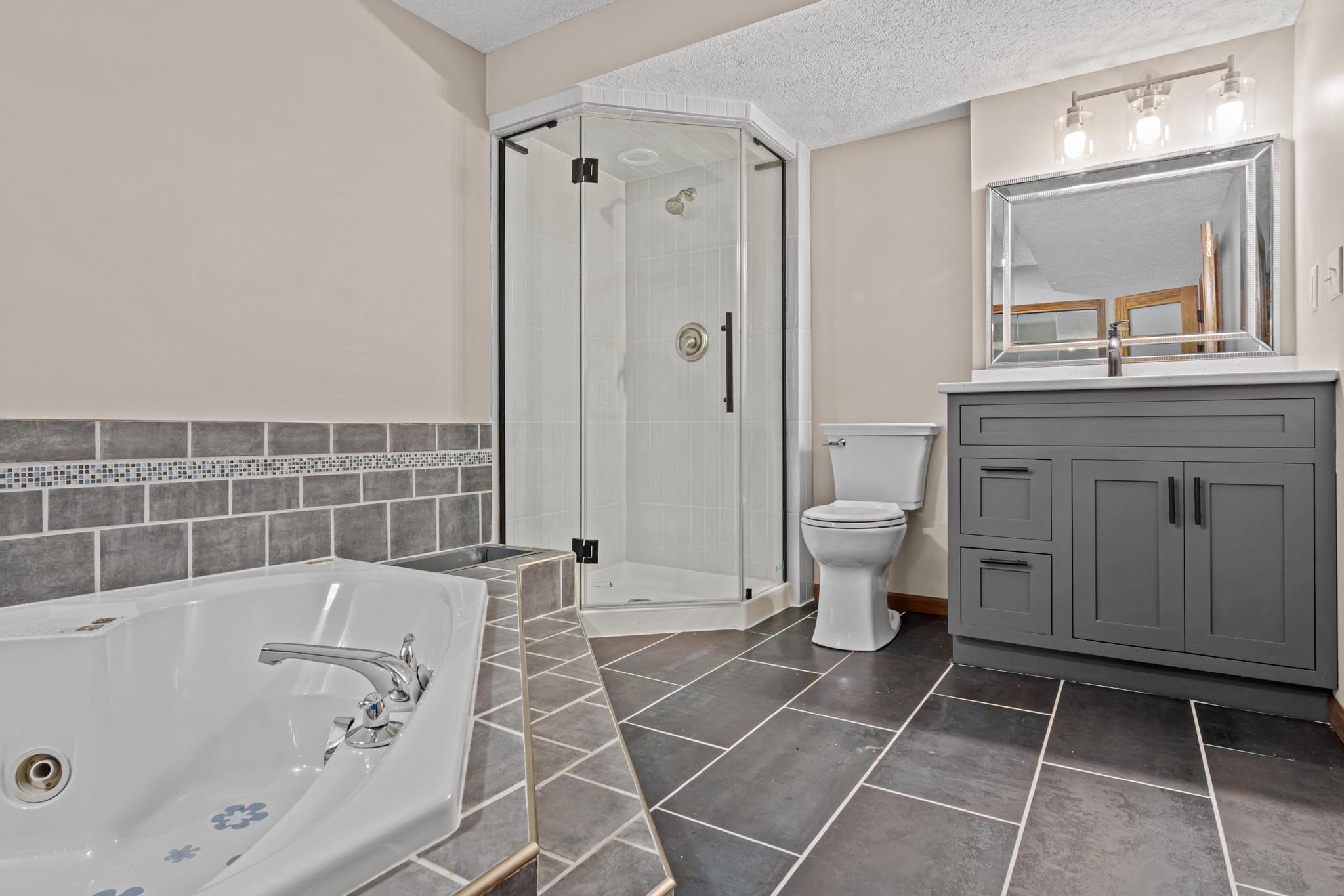 View of Residential at 2365 Hillwood Drive, Maplewood MN 55119, Maplewood (26 of 31) - Mike Wilen | Minnesota Team Real Estate