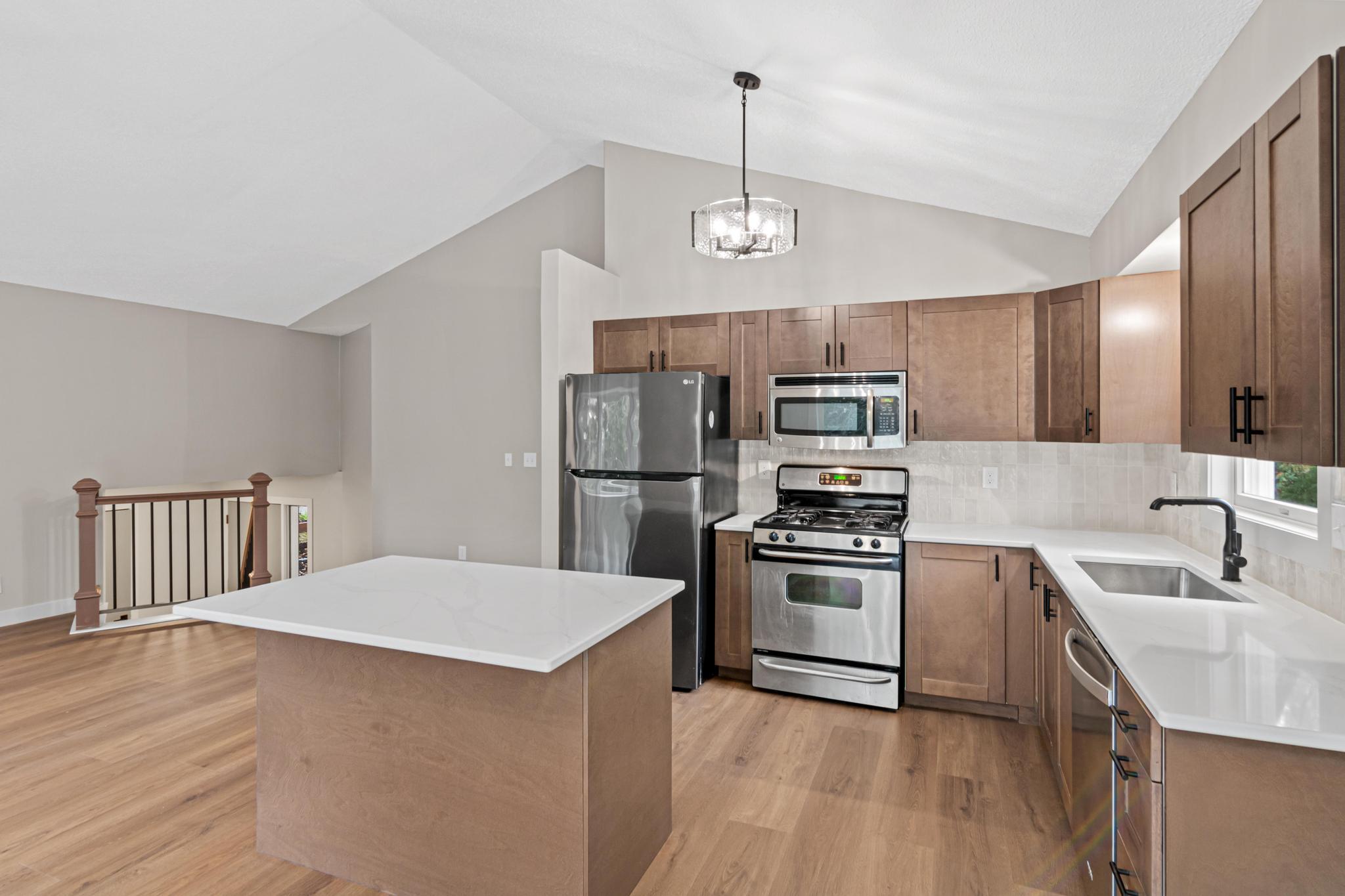 View of Residential at 2365 Hillwood Drive, Maplewood MN 55119, Maplewood (14 of 31) - Mike Wilen | Minnesota Team Real Estate