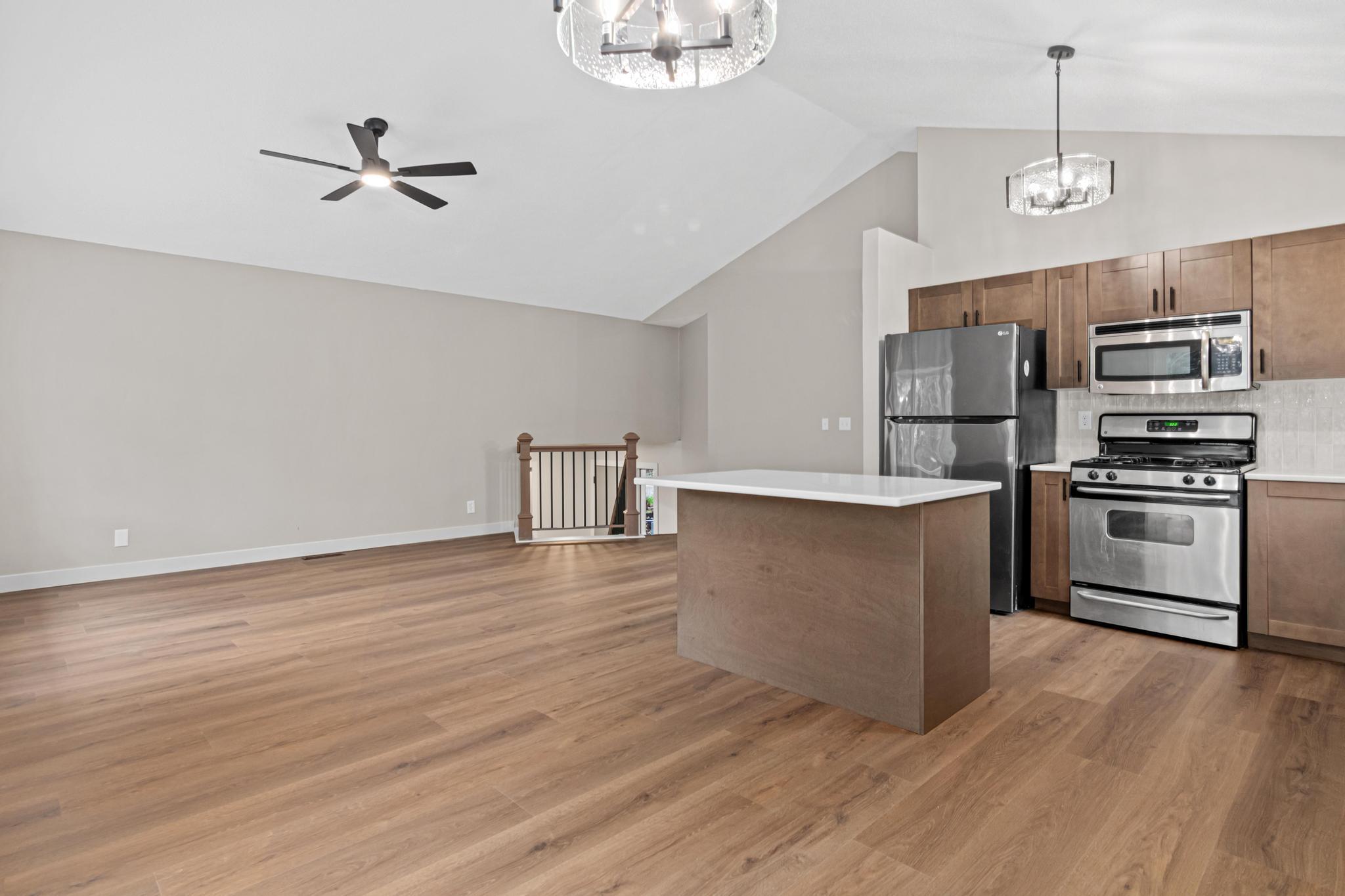 View of Residential at 2365 Hillwood Drive, Maplewood MN 55119, Maplewood (13 of 31) - Mike Wilen | Minnesota Team Real Estate
