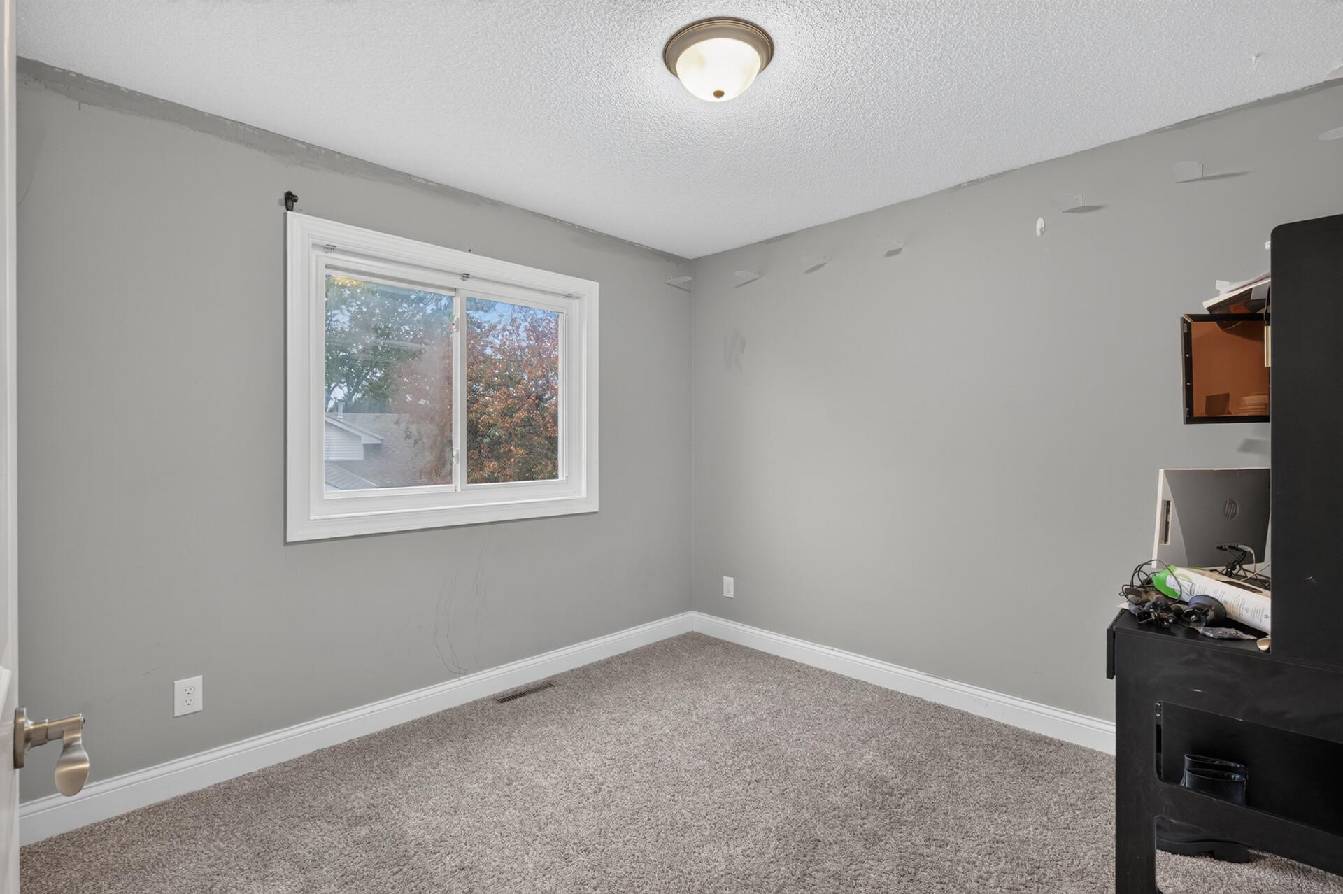 View of Residential at 8919 Victoria Gardens, Brooklyn Park MN 55443, Brooklyn Park (15 of 23) - Mike Wilen | Minnesota Team Real Estate