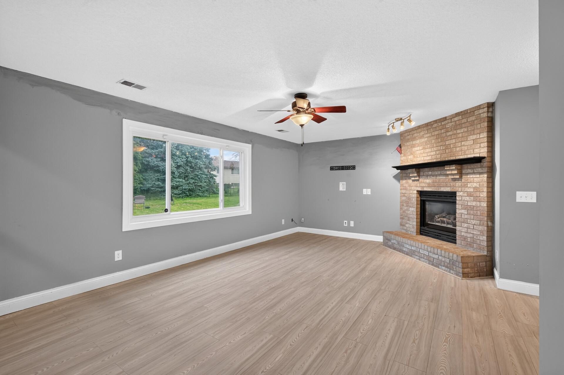 View of Residential at 8919 Victoria Gardens, Brooklyn Park MN 55443, Brooklyn Park (12 of 23) - Mike Wilen | Minnesota Team Real Estate