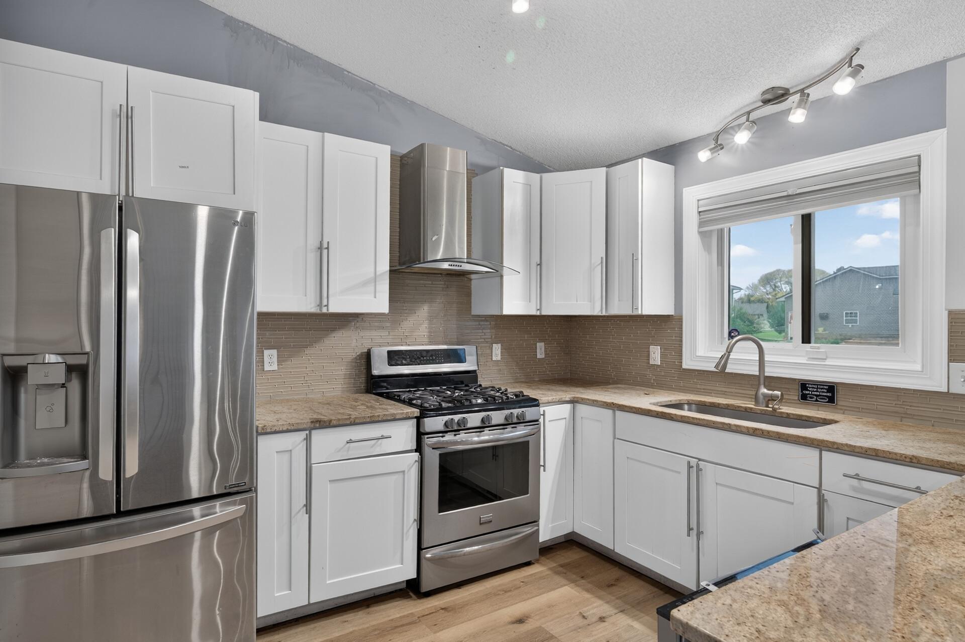 View of Residential at 8919 Victoria Gardens, Brooklyn Park MN 55443, Brooklyn Park (3 of 23) - Mike Wilen | Minnesota Team Real Estate