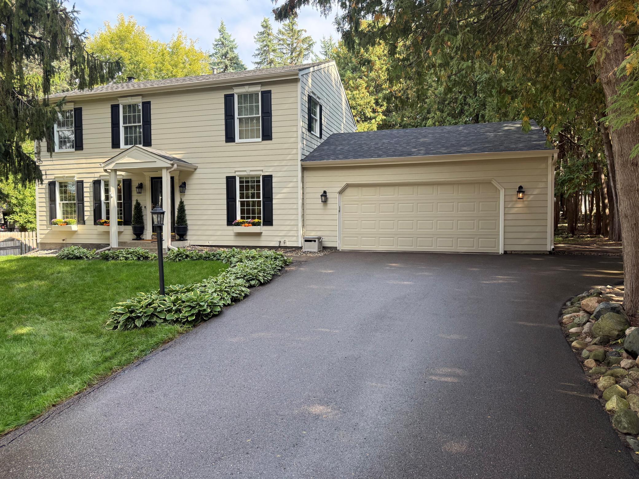View of Single Family at 7829 Somerset Circle, Woodbury - Mike Wilen | Minnesota Team Real Estate