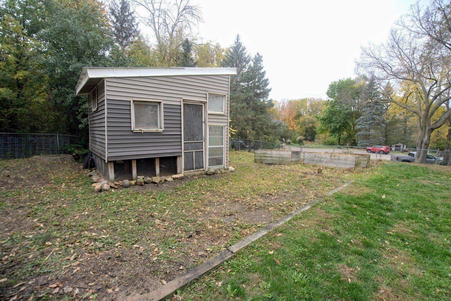 View of Residential at 13510 Knollway Drive, Minnetonka MN 55305, Minnetonka (5 of 10) - Mike Wilen | Minnesota Team Real Estate