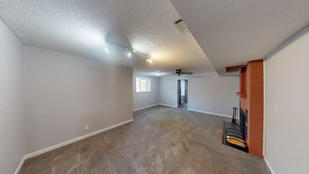 View of Residential at 13510 Knollway Drive, Minnetonka MN 55305, Minnetonka (17 of 30) - Mike Wilen | Minnesota Team Real Estate