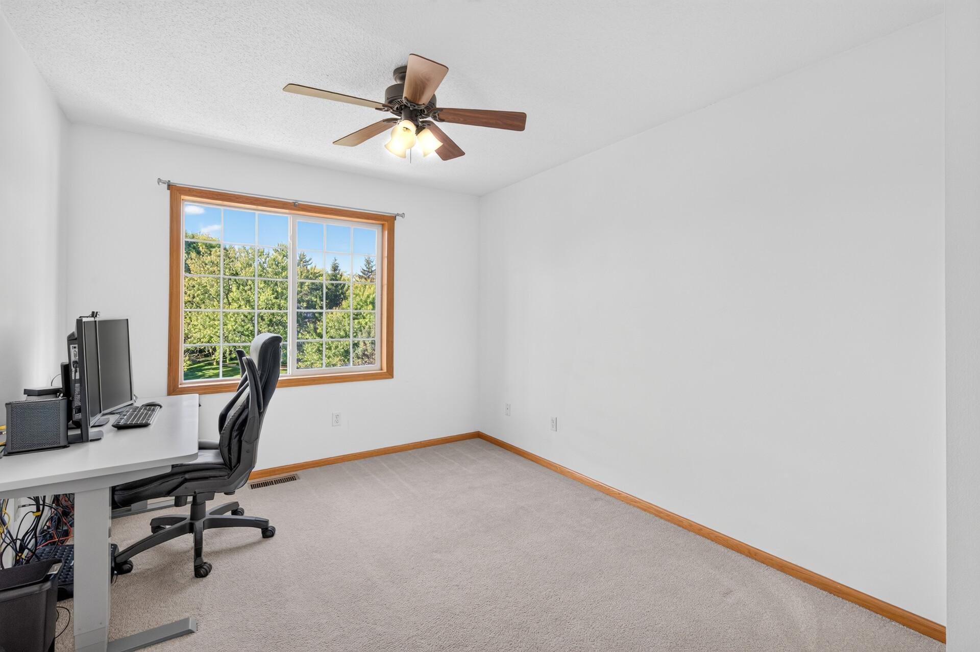 View of Residential at 4913 Grenwich Avenue, Oakdale MN 55128, Oakdale (16 of 31) - Mike Wilen | Minnesota Team Real Estate
