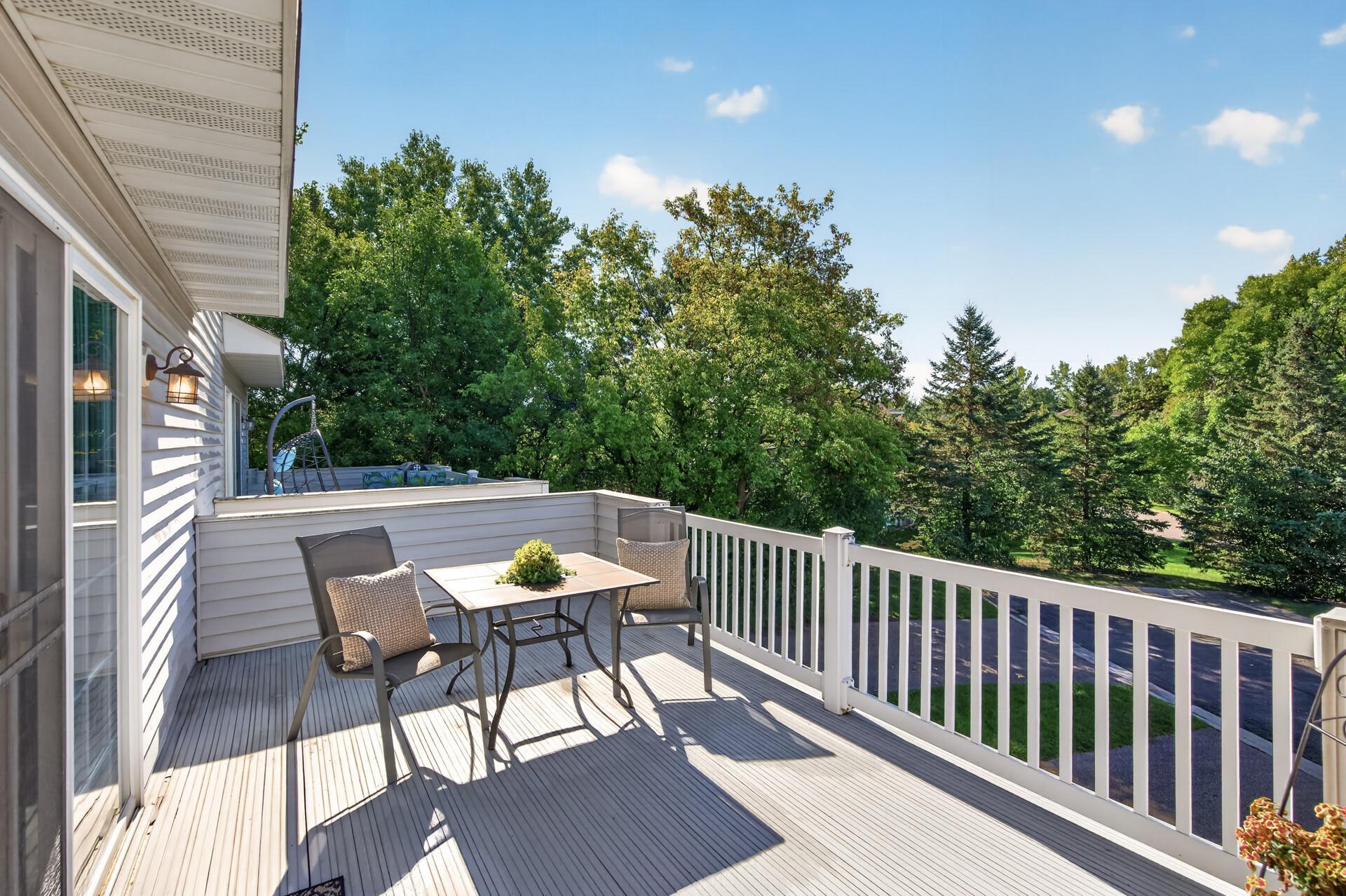 View of Residential at 4913 Grenwich Avenue, Oakdale MN 55128, Oakdale (28 of 31) - Mike Wilen | Minnesota Team Real Estate