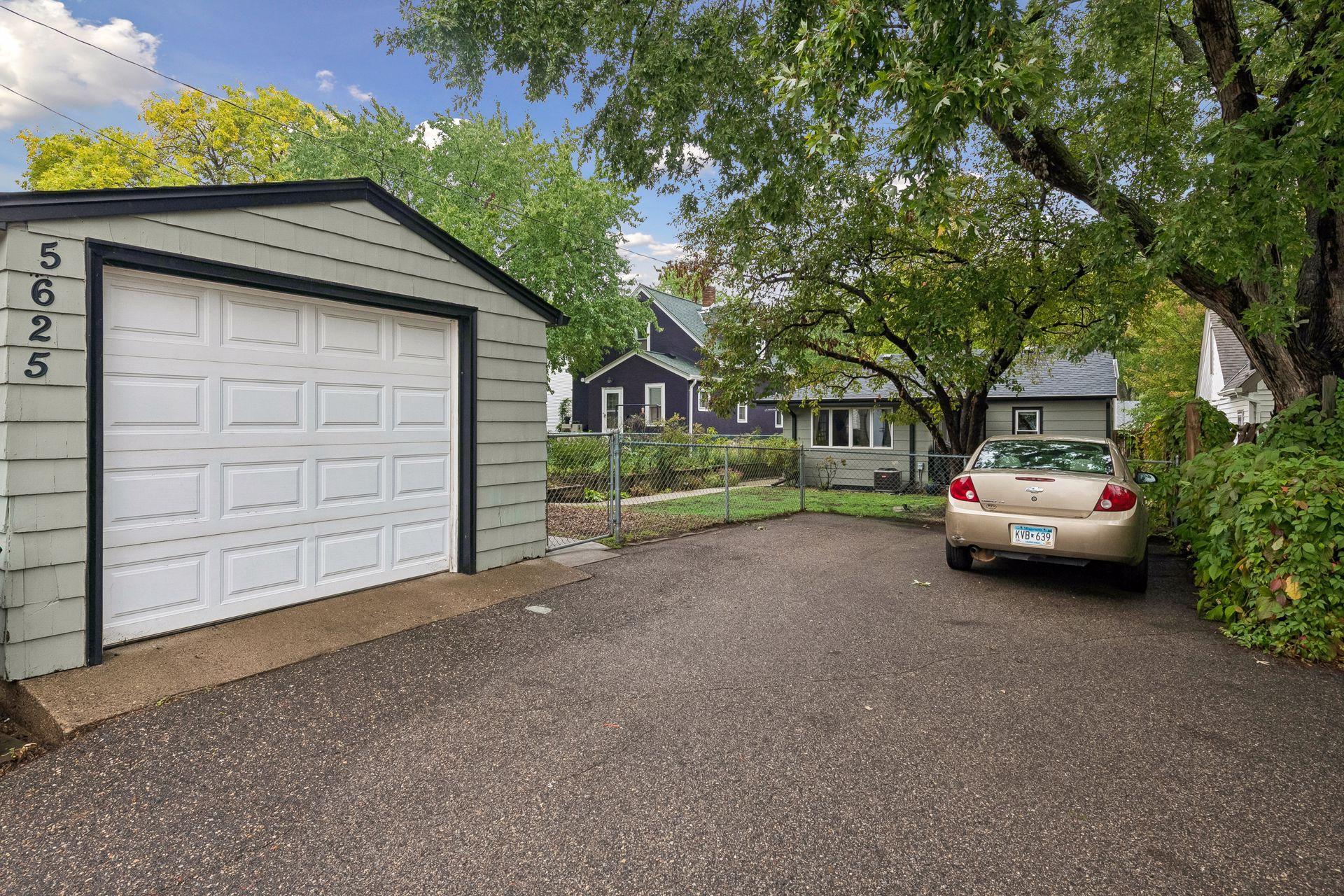 View of Residential at 5625 42nd Avenue, Minneapolis MN 55417, Minneapolis (27 of 34) - Mike Wilen | Minnesota Team Real Estate
