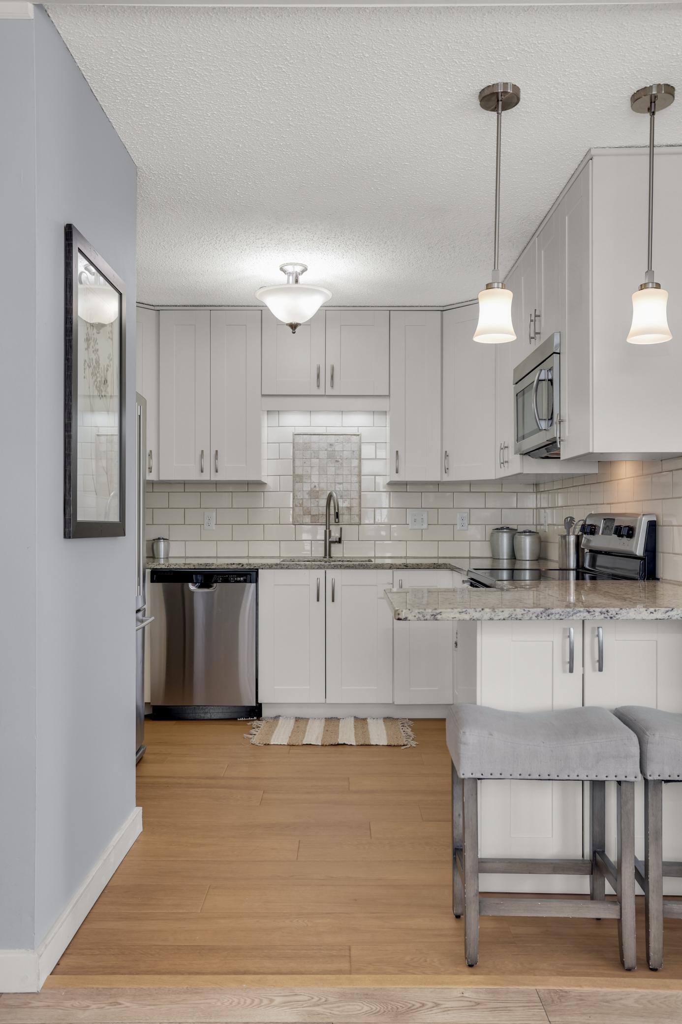 View of Residential at 3012 Lake Shore Drive #B, Minneapolis MN 55416, Minneapolis (15 of 57) - Mike Wilen | Minnesota Team Real Estate