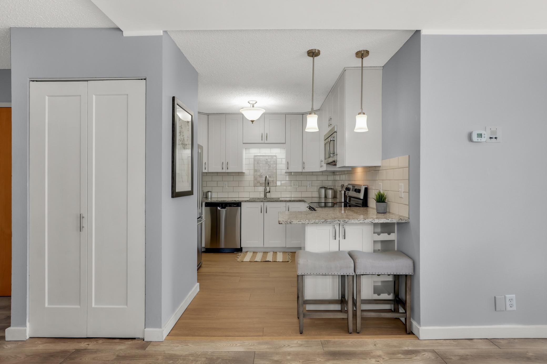 View of Residential at 3012 Lake Shore Drive #B, Minneapolis MN 55416, Minneapolis (14 of 57) - Mike Wilen | Minnesota Team Real Estate